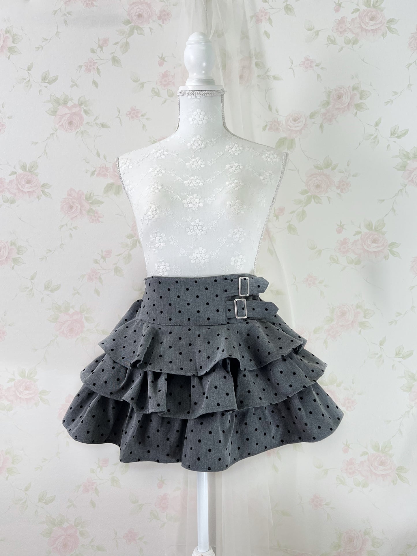 GRL Polka Dot Tiered Skirt (Dark Gray)
