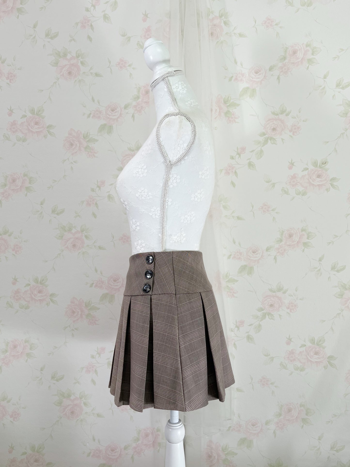 GRL Double Button Checked Pleated Skirt (Brown)