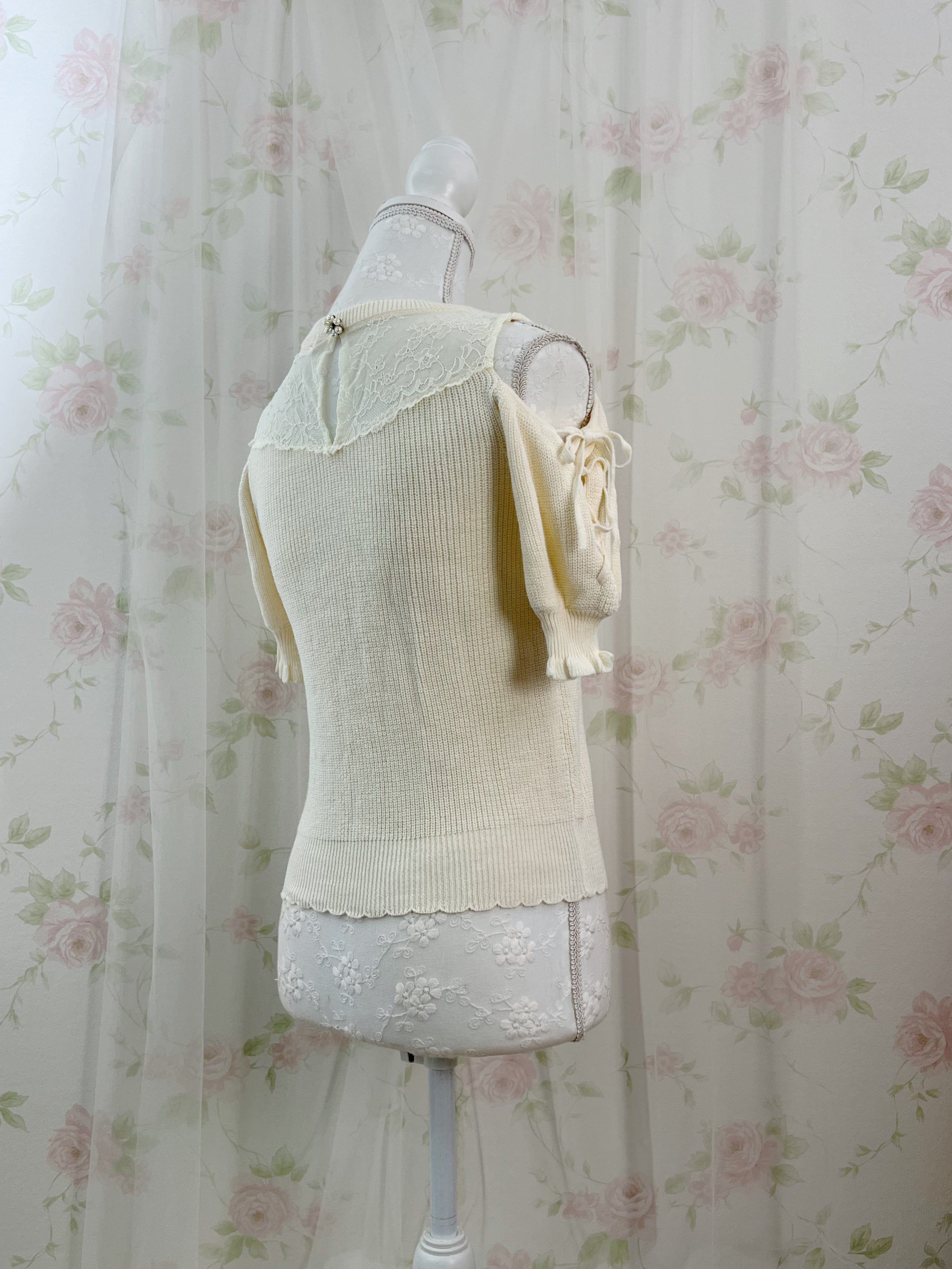 LIZ LISA SIde Laced Up Sleeve Knit Top(Ivory)