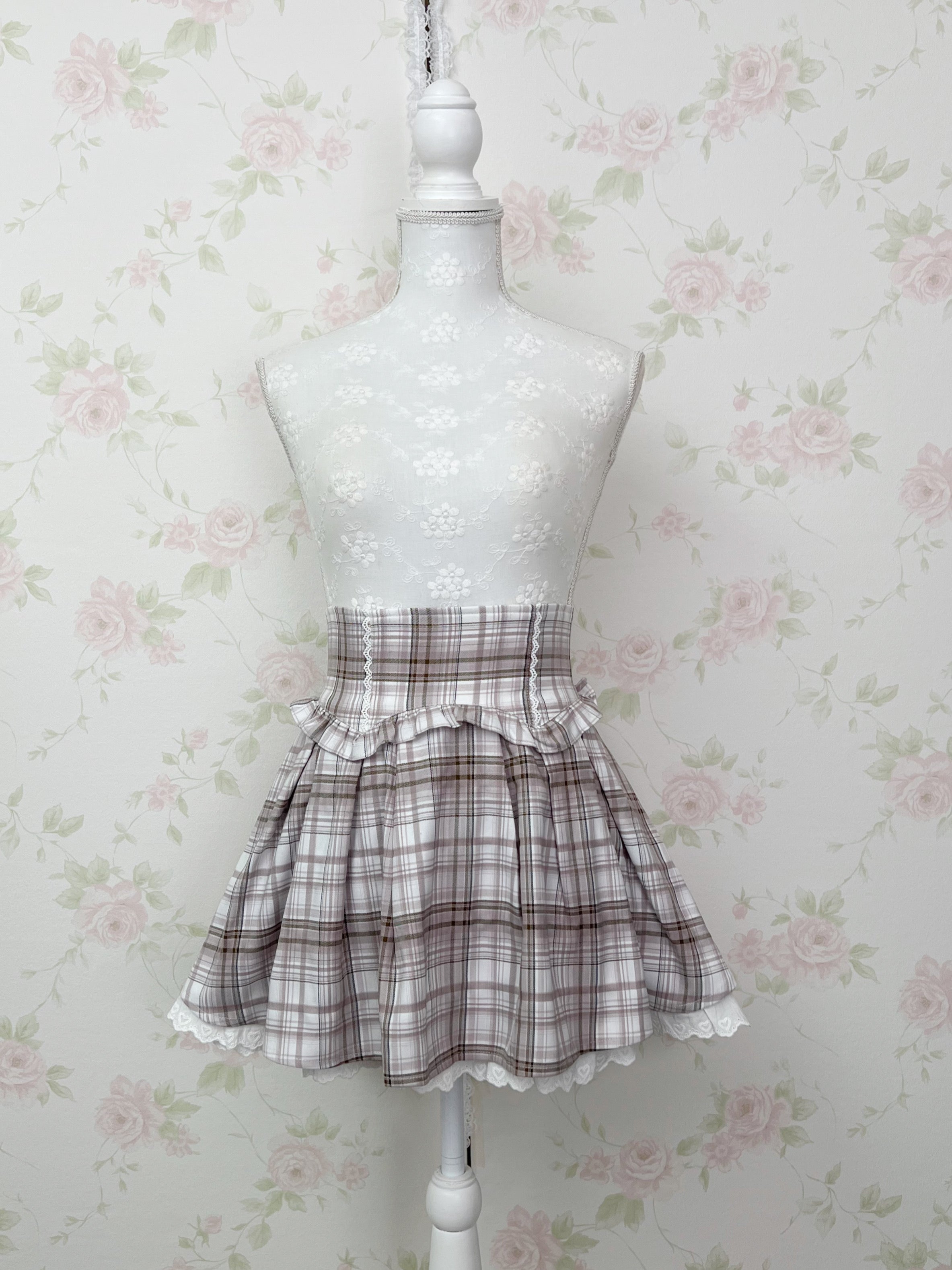 Pium Hem Lace Checked Skirt (Grayish Pink)