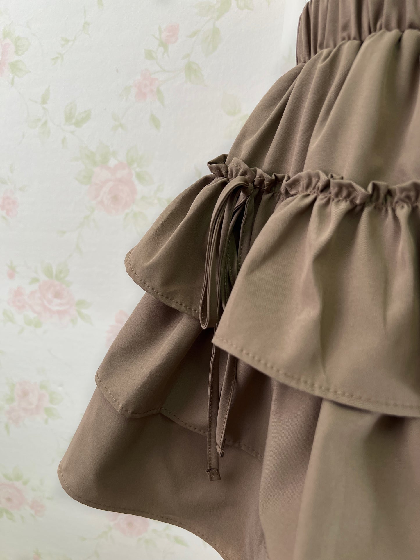 Olive des Olive Side String Tiered Skirt (Milk Chocolate)
