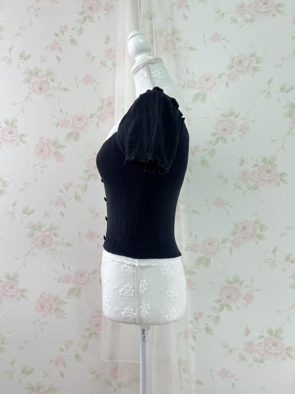 Lace Shoujo Milkmaid Tops (Black)