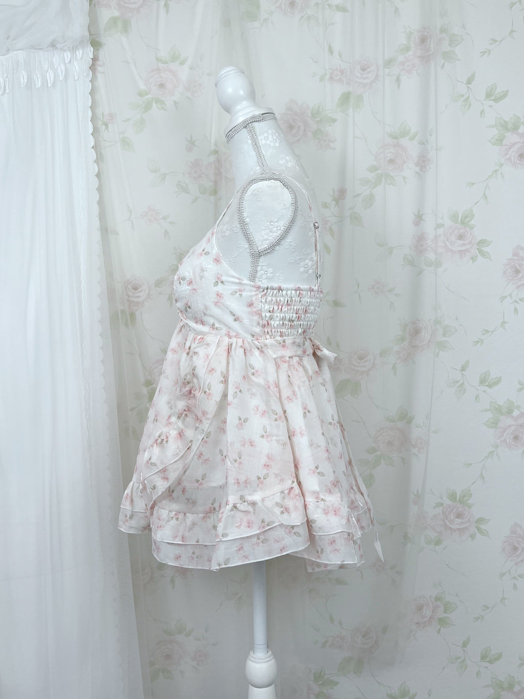 (Pre-order) Evori Glow Floral Camisole