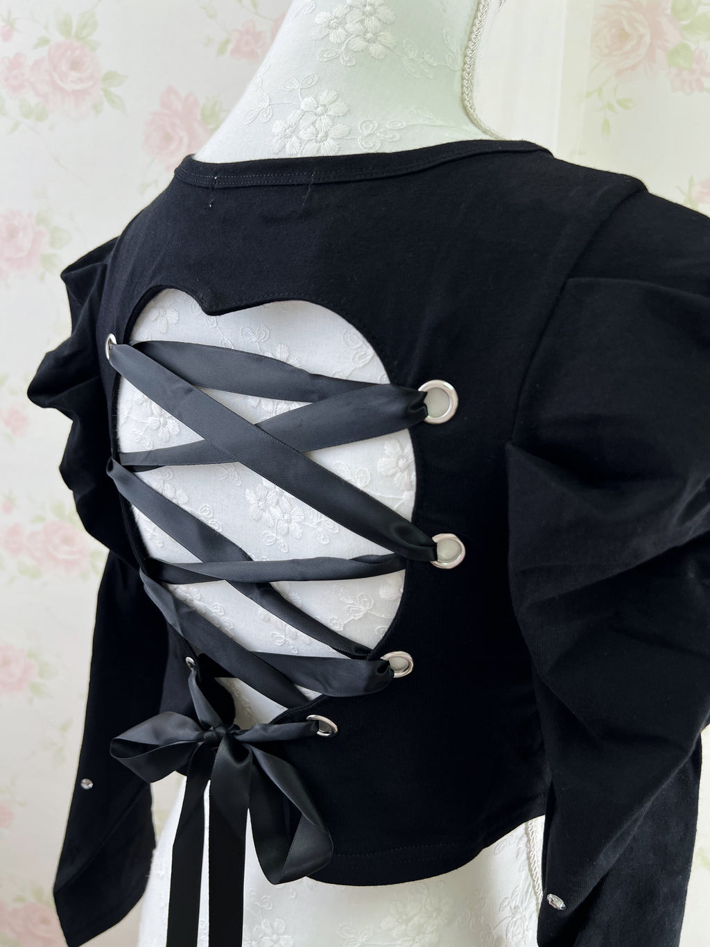 Ank Rouge Back Laced Up Heart T-Shirt (Black)