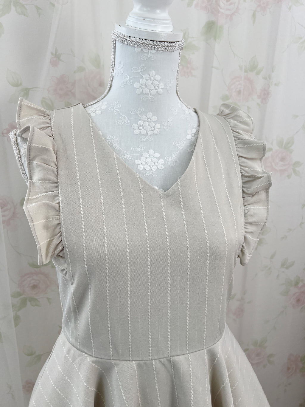 An MILLE Striped Circular Dress (Beige)