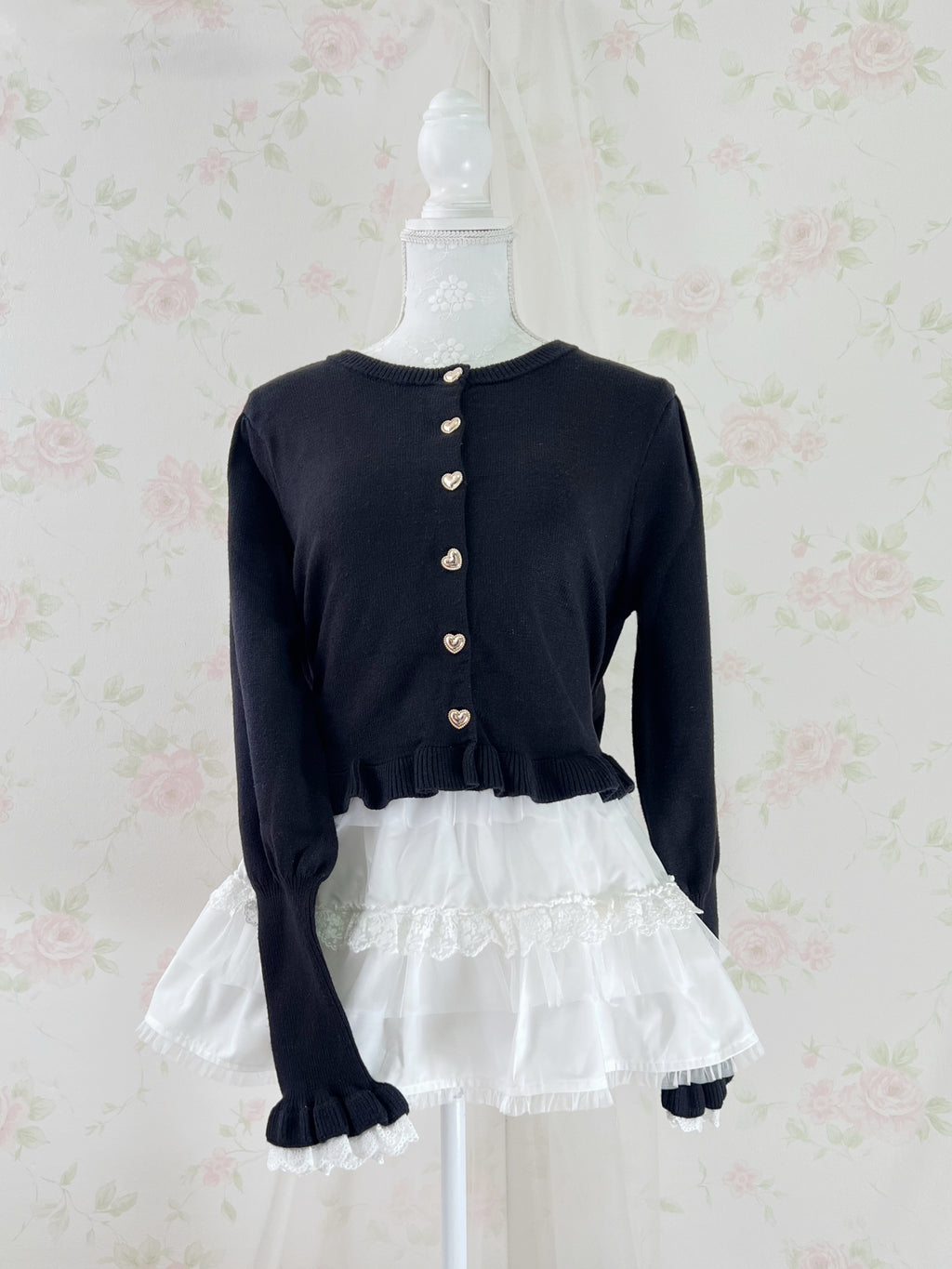 Gold Heart Button Cotton Lace Sleeve Cardigan (Black)
