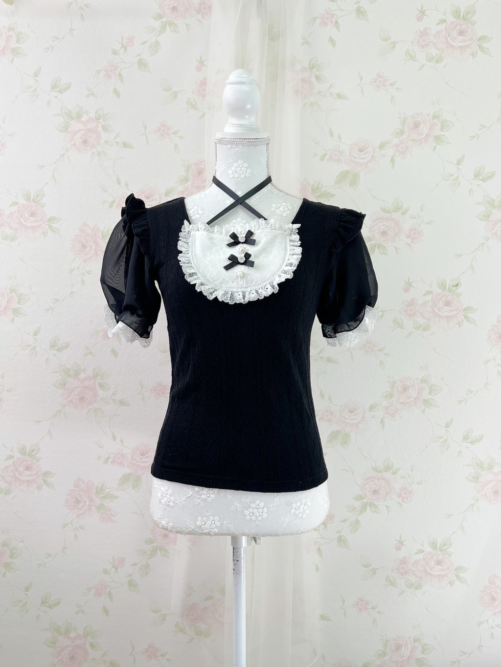 NOEMIE Halter Neck Laced Up Back Top (Black)