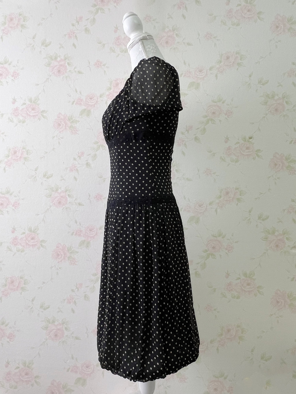 IMAGE Dot Balloon Hem Dress