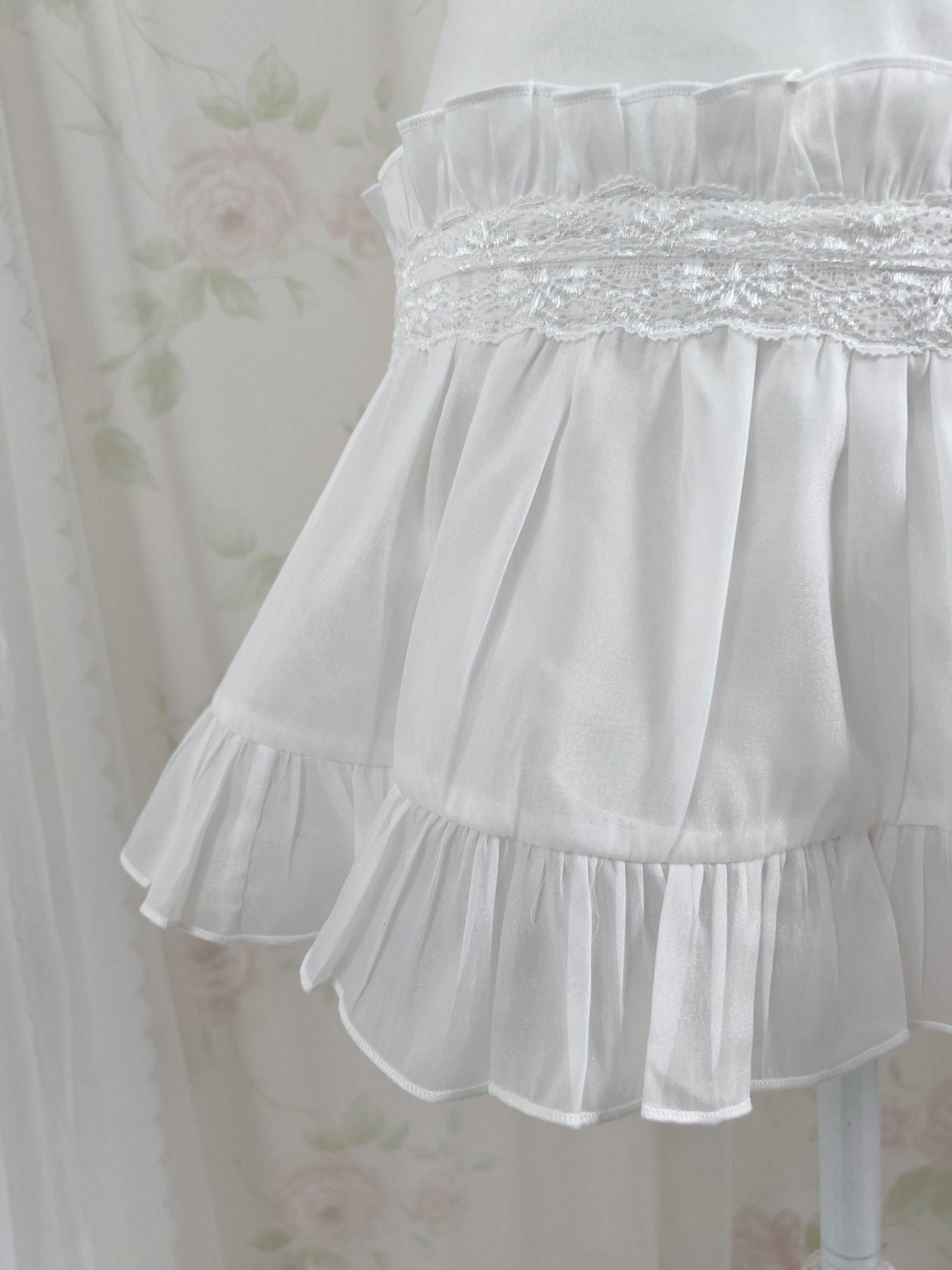 1998beforethedawn Nabi Skirt (White)