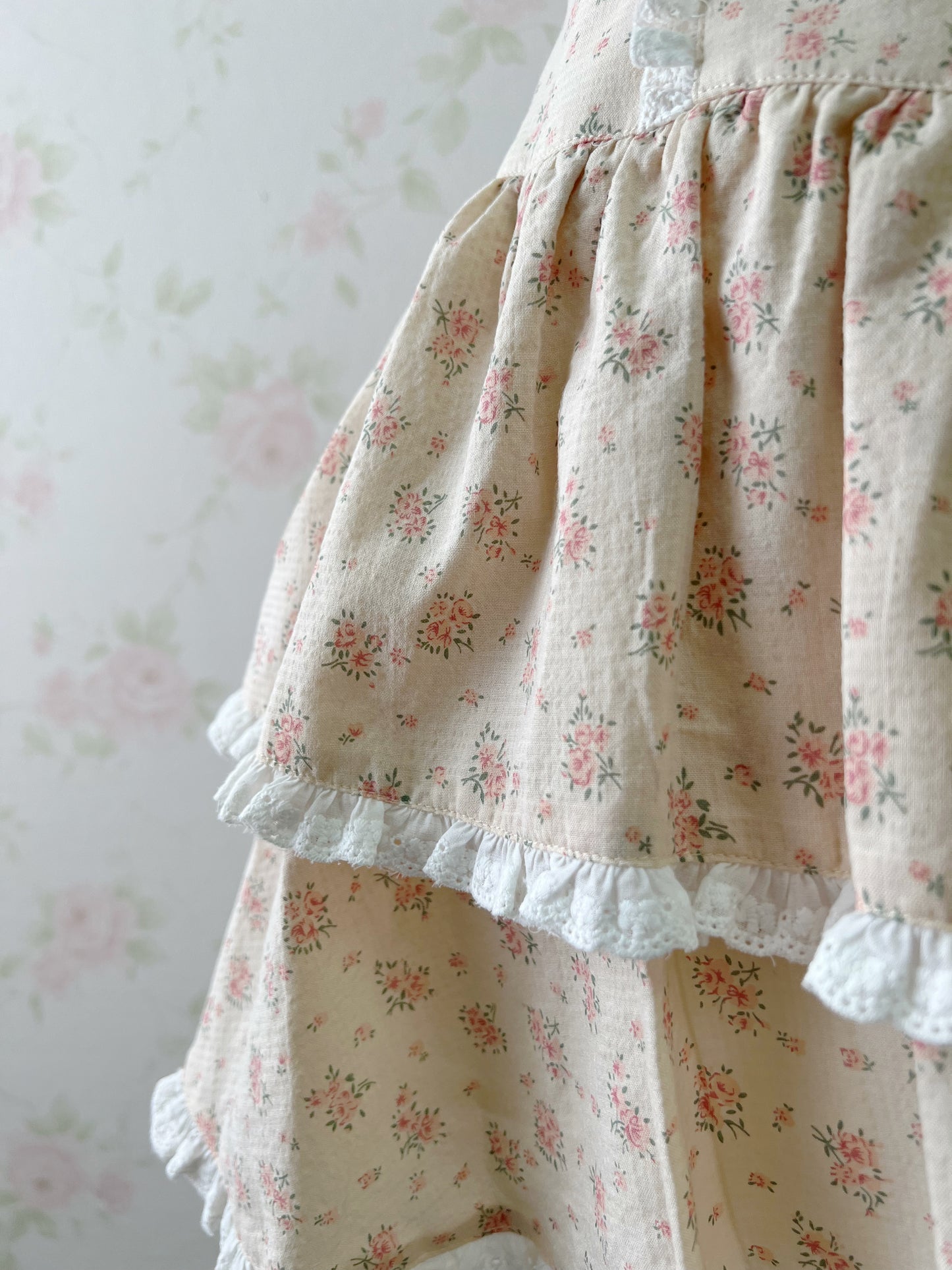 Ank Rouge Petite Floral Skirt (Beige)