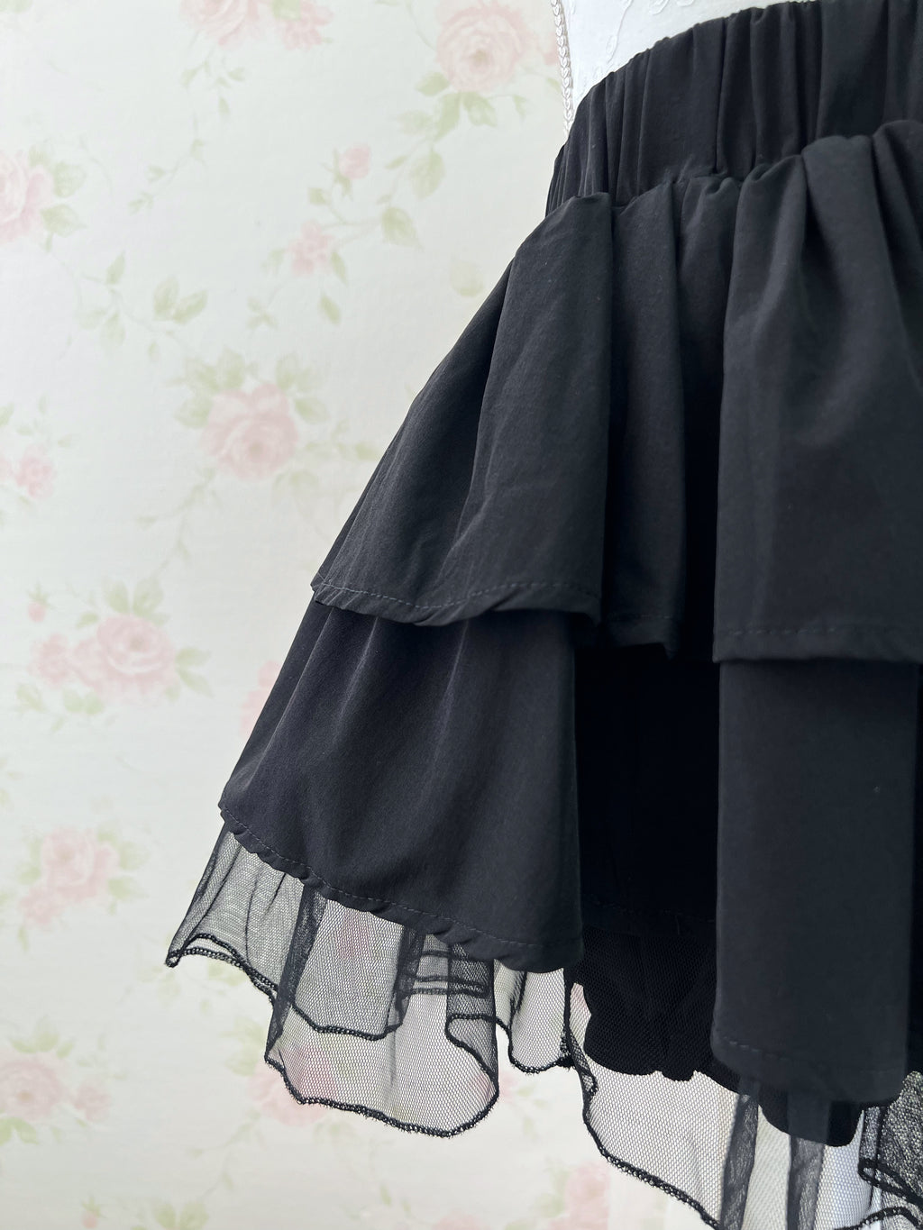 Tulle Hem Tiered Skirt (Black)