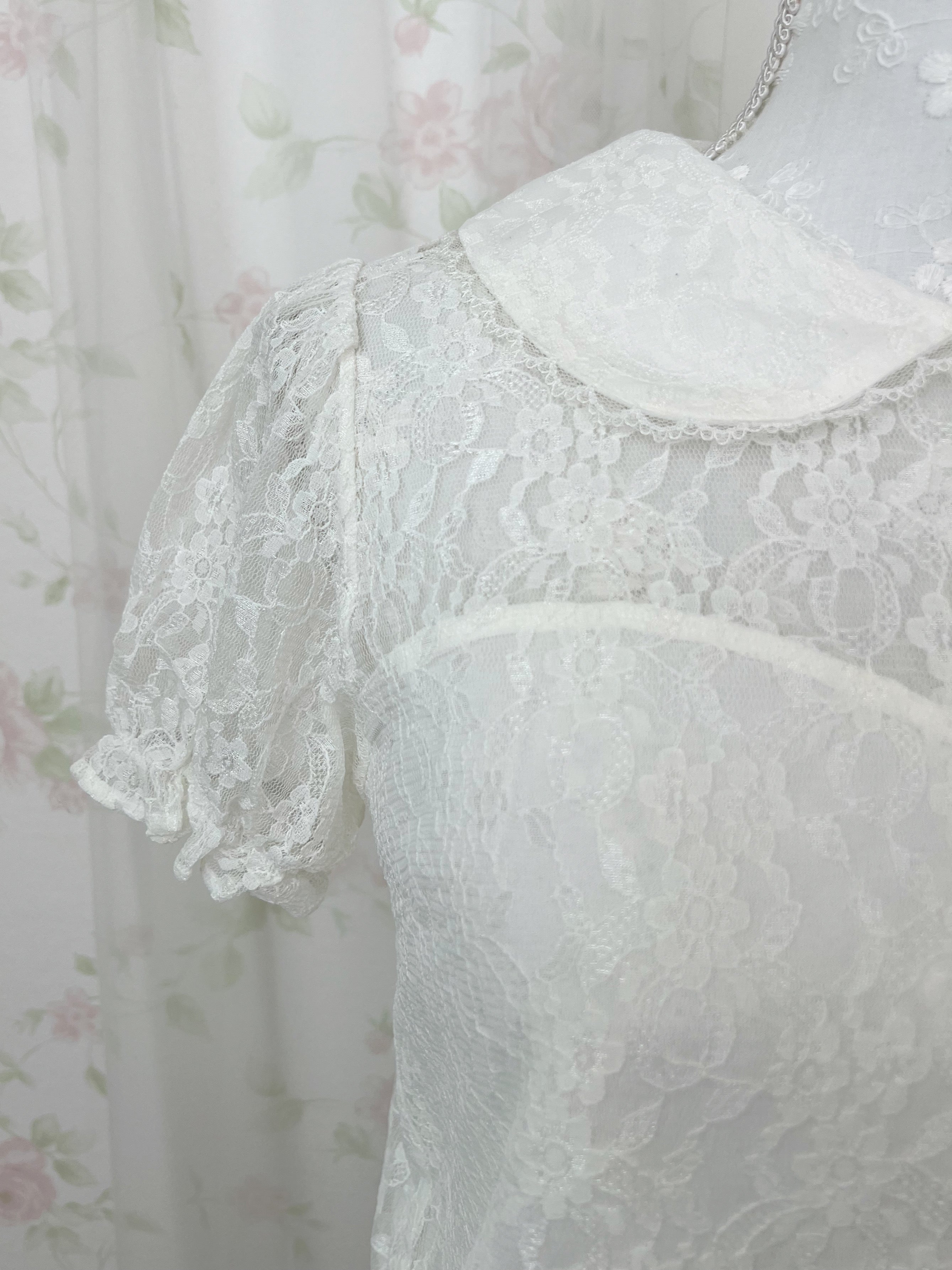 Honey Cinnamon Lace Blouse (Ivory)