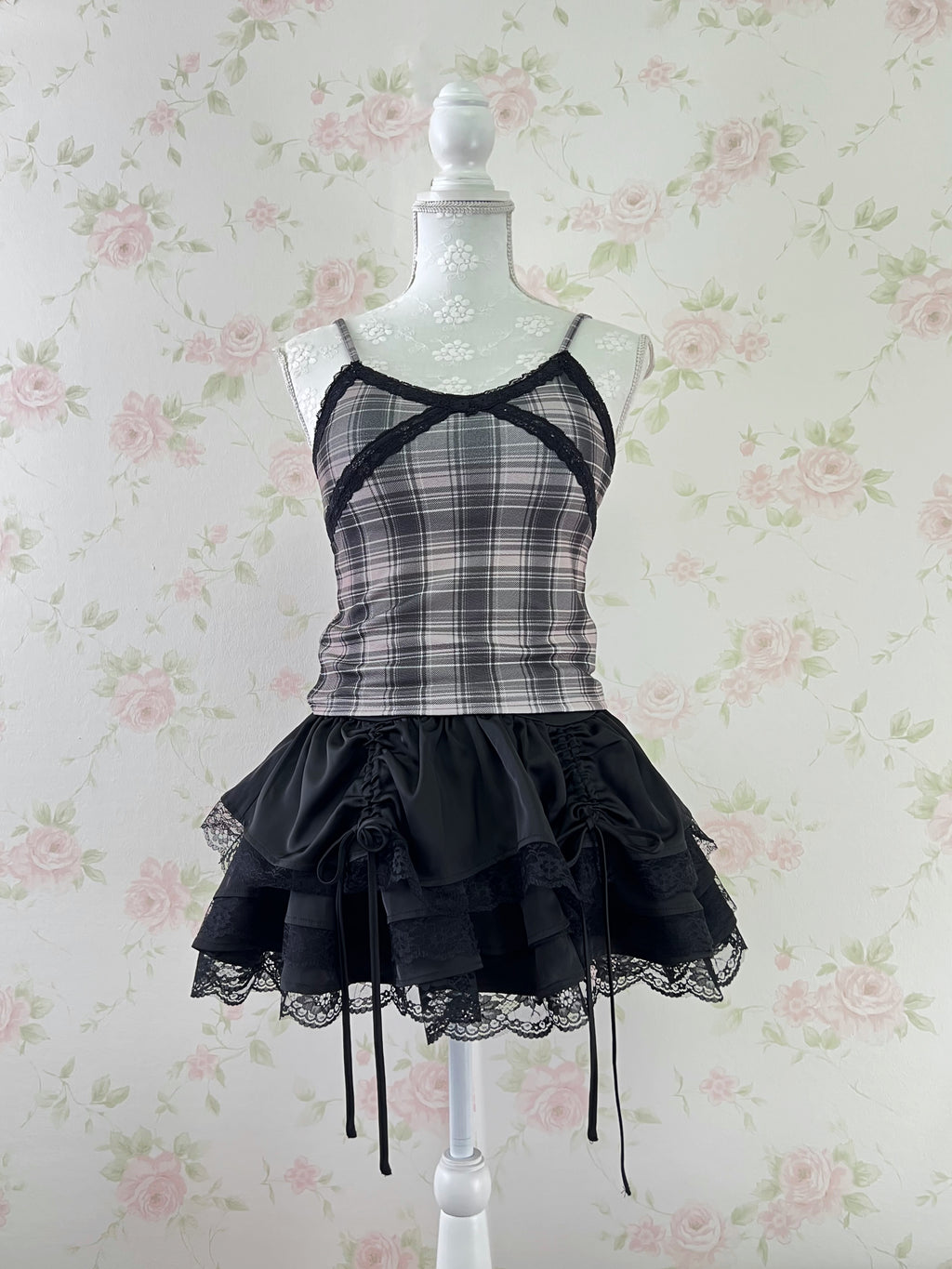 Checked Camisole With Cups (Gray)
