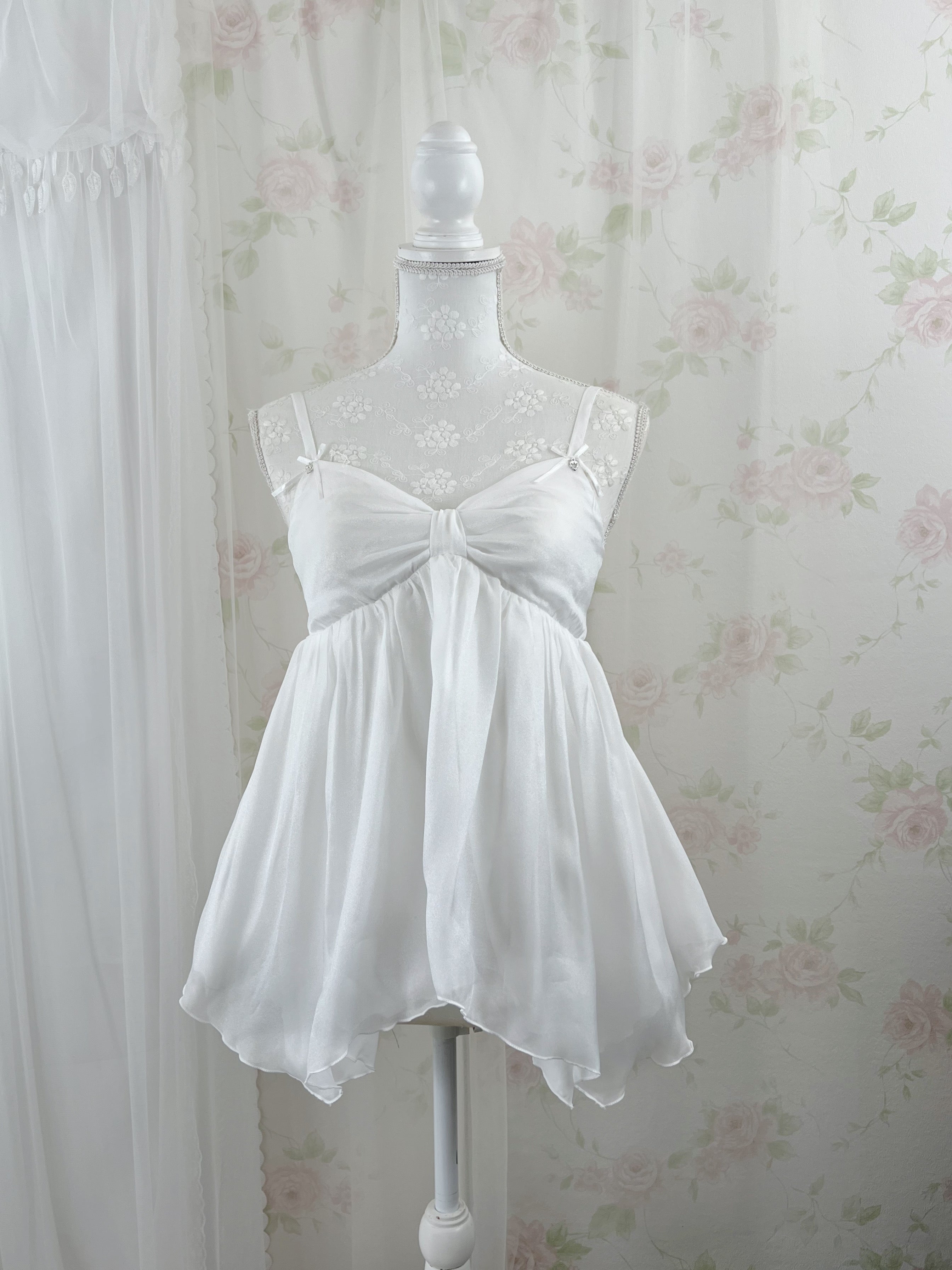 (Pre-order) Evori Glow White Lotus Camisole