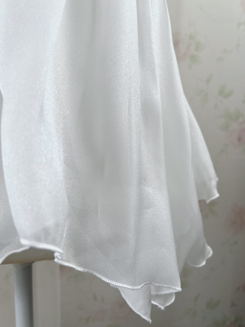 (Pre-order) Evori Glow White Lotus Camisole