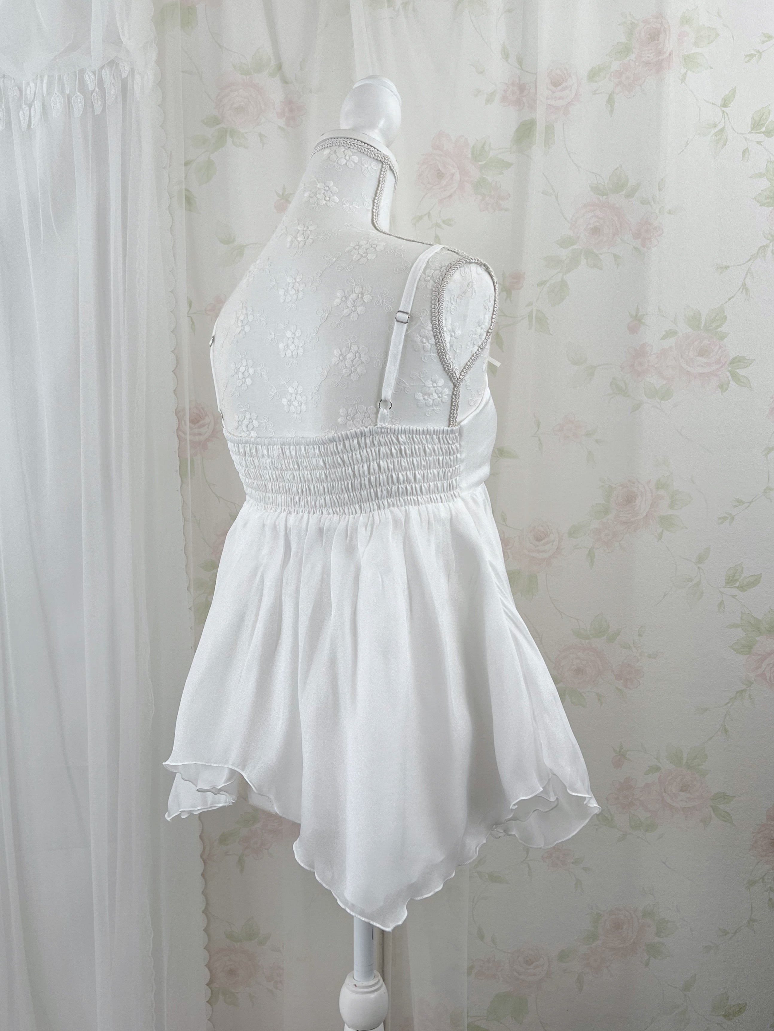 (Pre-order) Evori Glow White Lotus Camisole