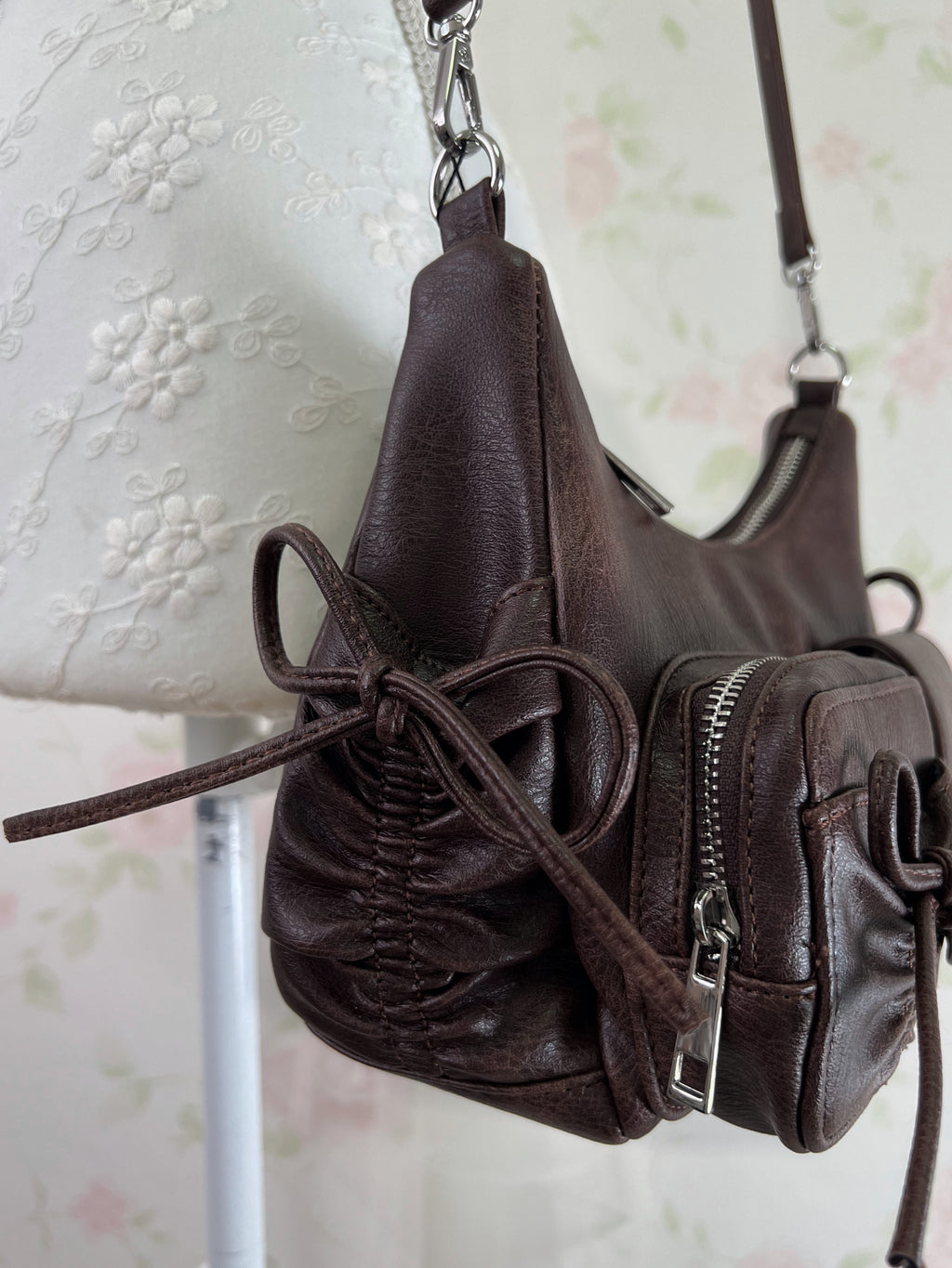 Ribbon Shoulder Bag (Chocolate)