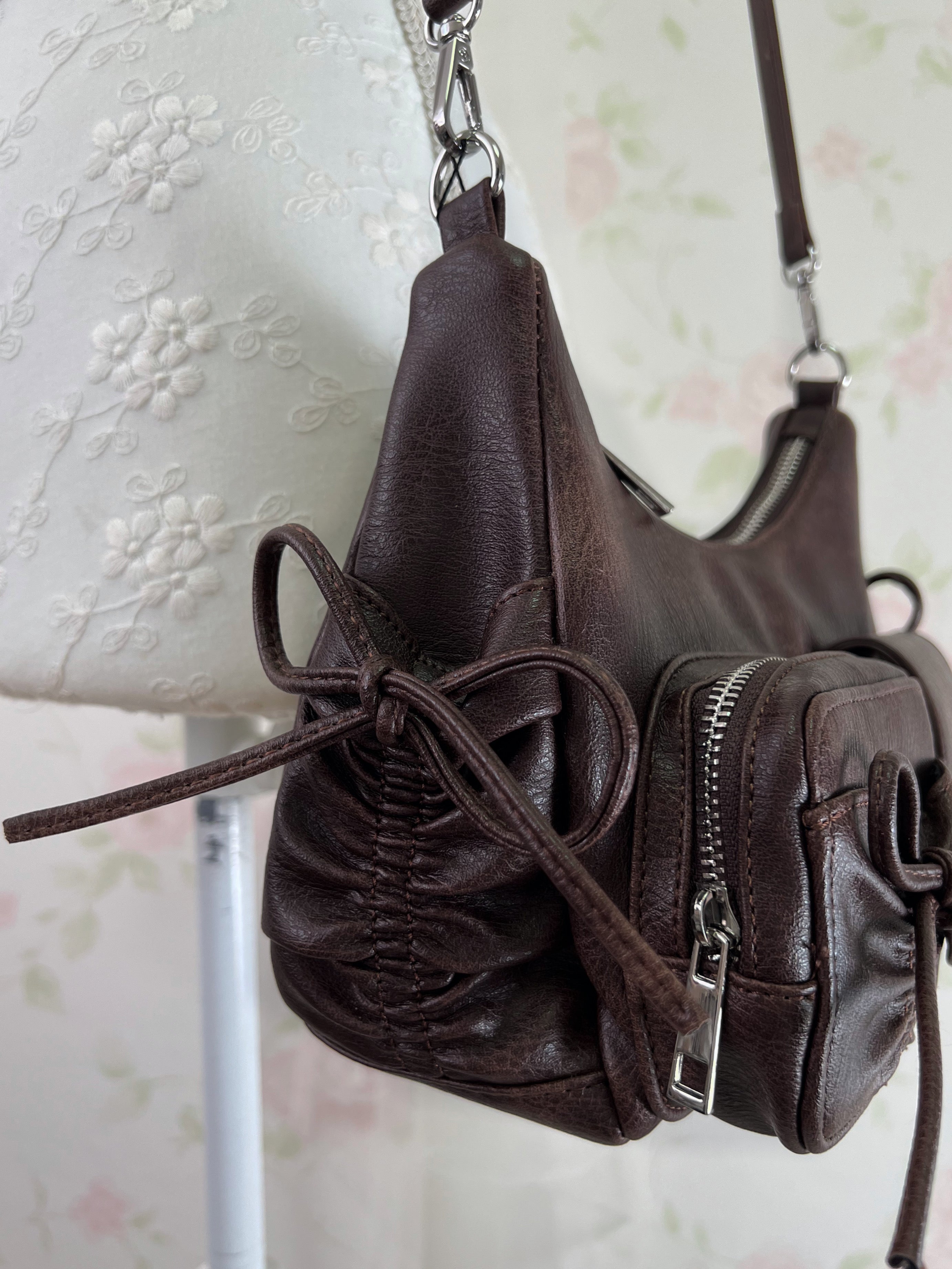 Ribbon Shoulder Bag (Chocolate)