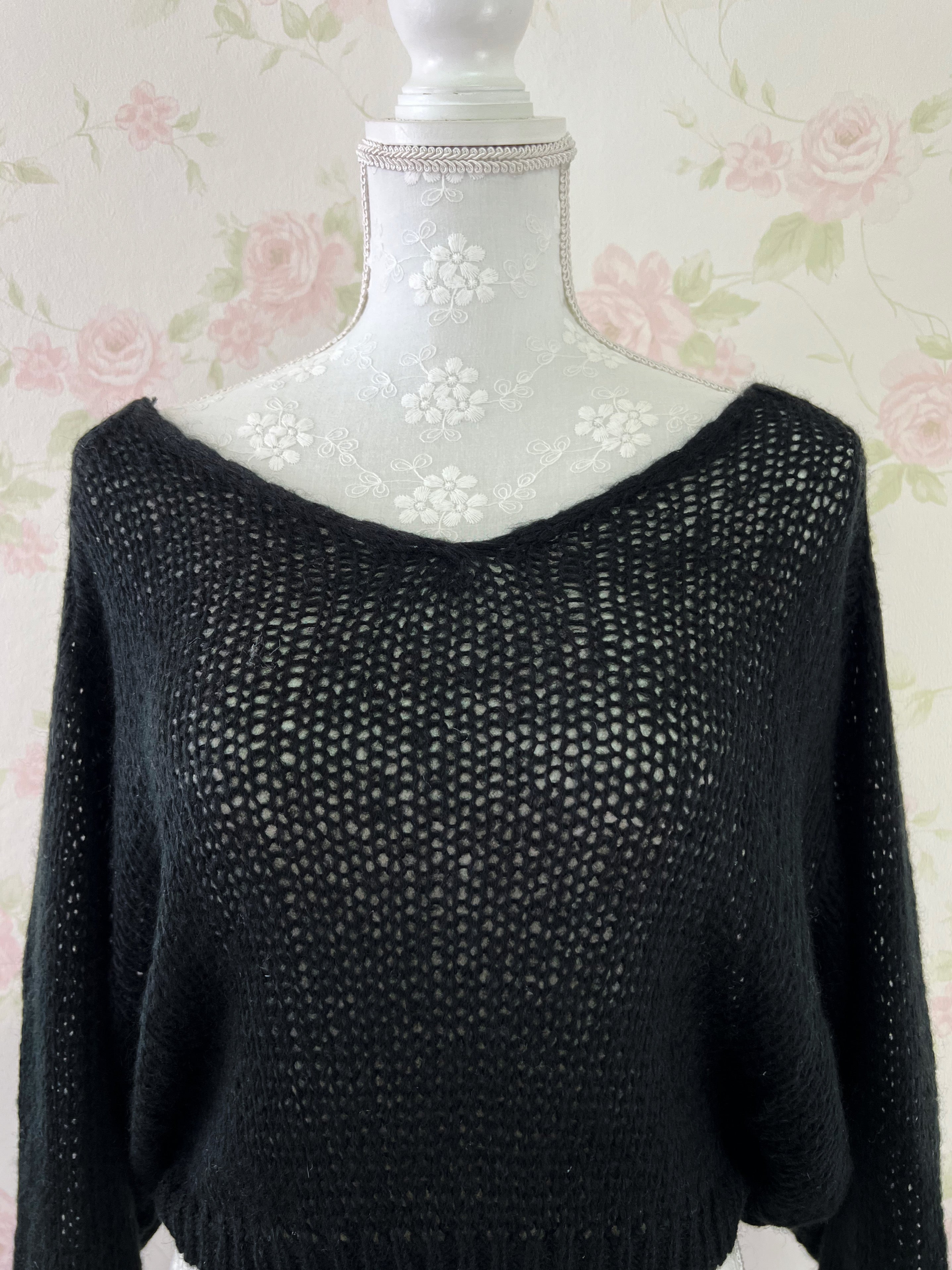Soft Loose Gyaru Sweater (Black)