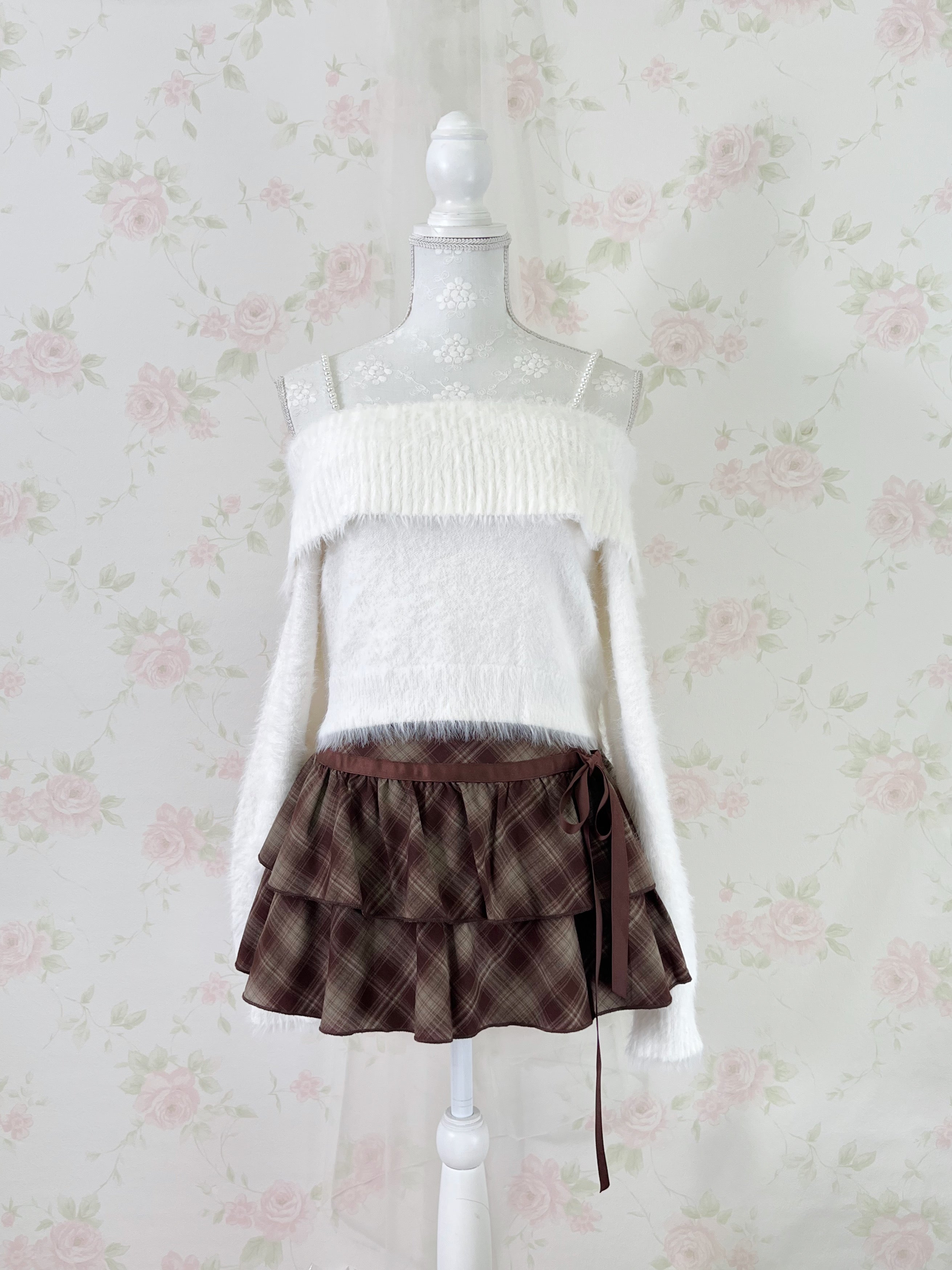 Pearl Strap Off Soulder Sweater (White)