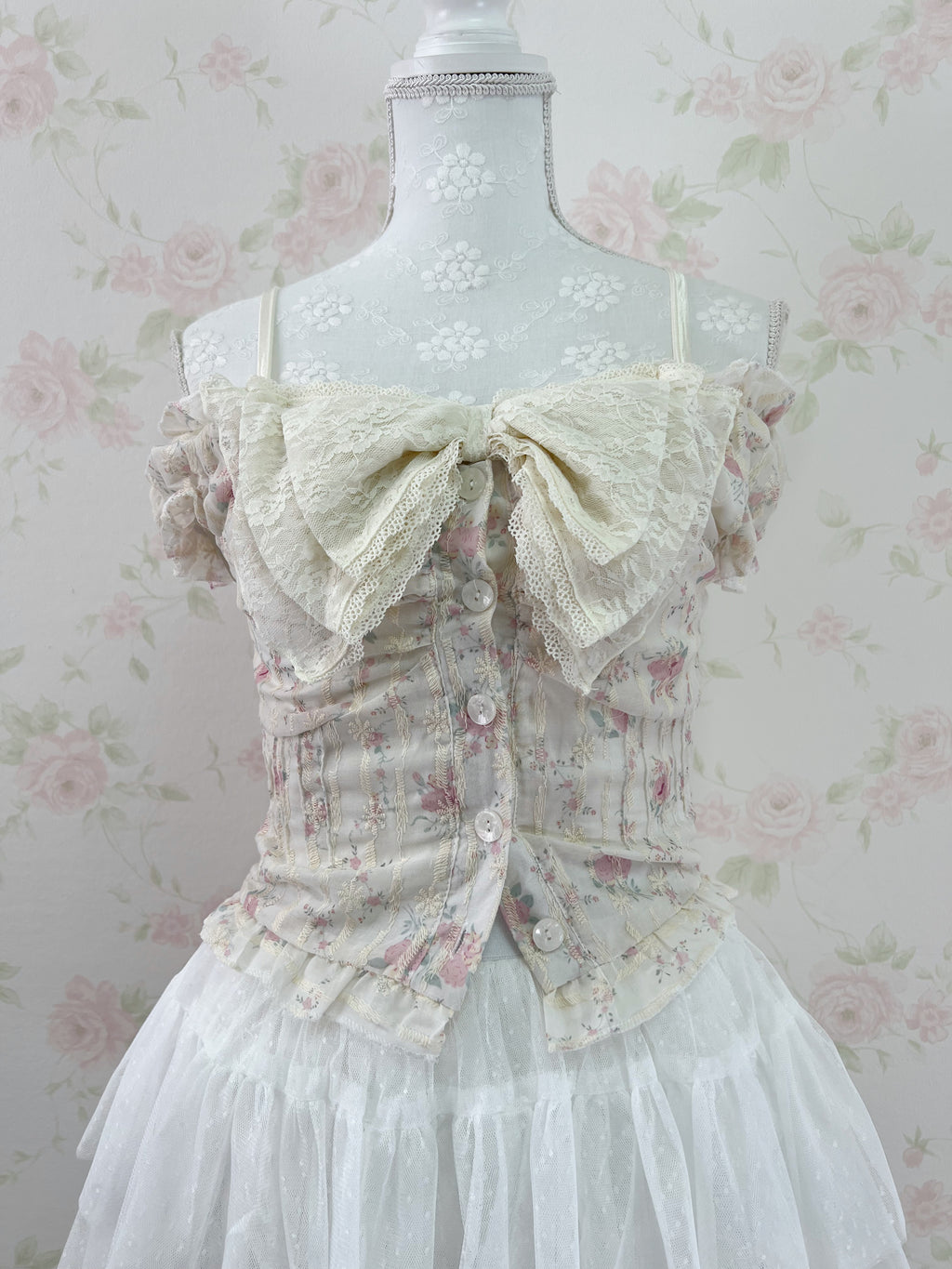 axes femme Y2K Big Bow Lace Camisole (Ivory)