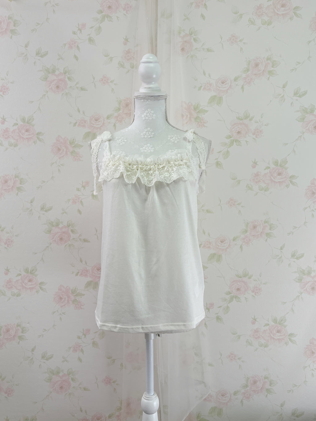 axes femme Lace Bow Camisole (Ivory)