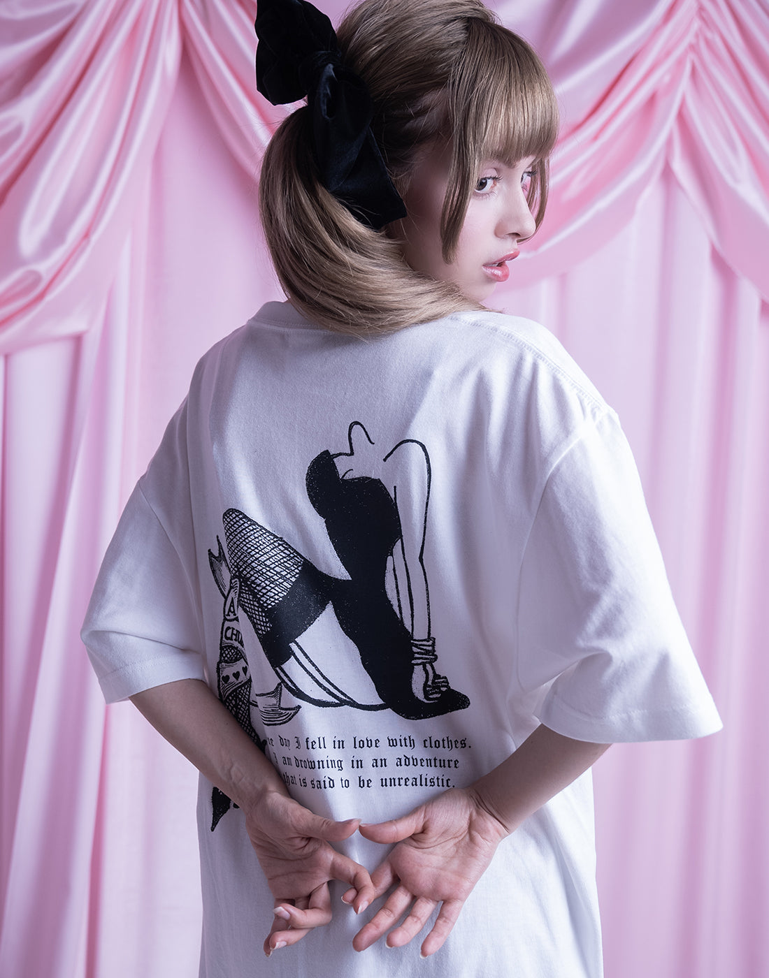 AVENCHUMU Lady T-shirt