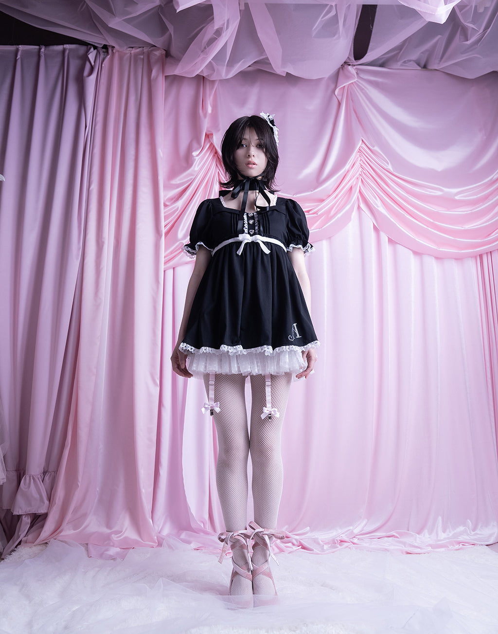 AVENCHUMU Neck ribbon & heart bijou baby doll
