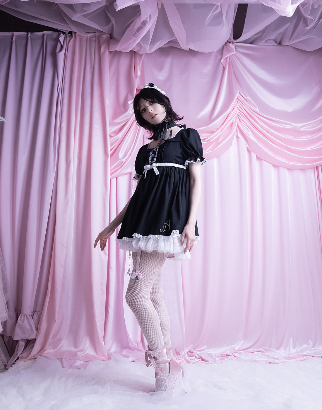 AVENCHUMU Neck ribbon & heart bijou baby doll