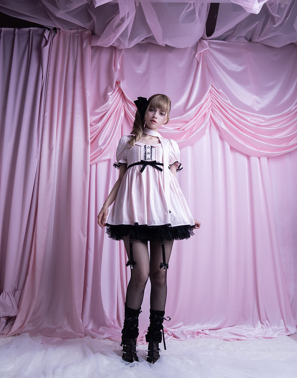 AVENCHUMU Neck ribbon & heart bijou baby doll