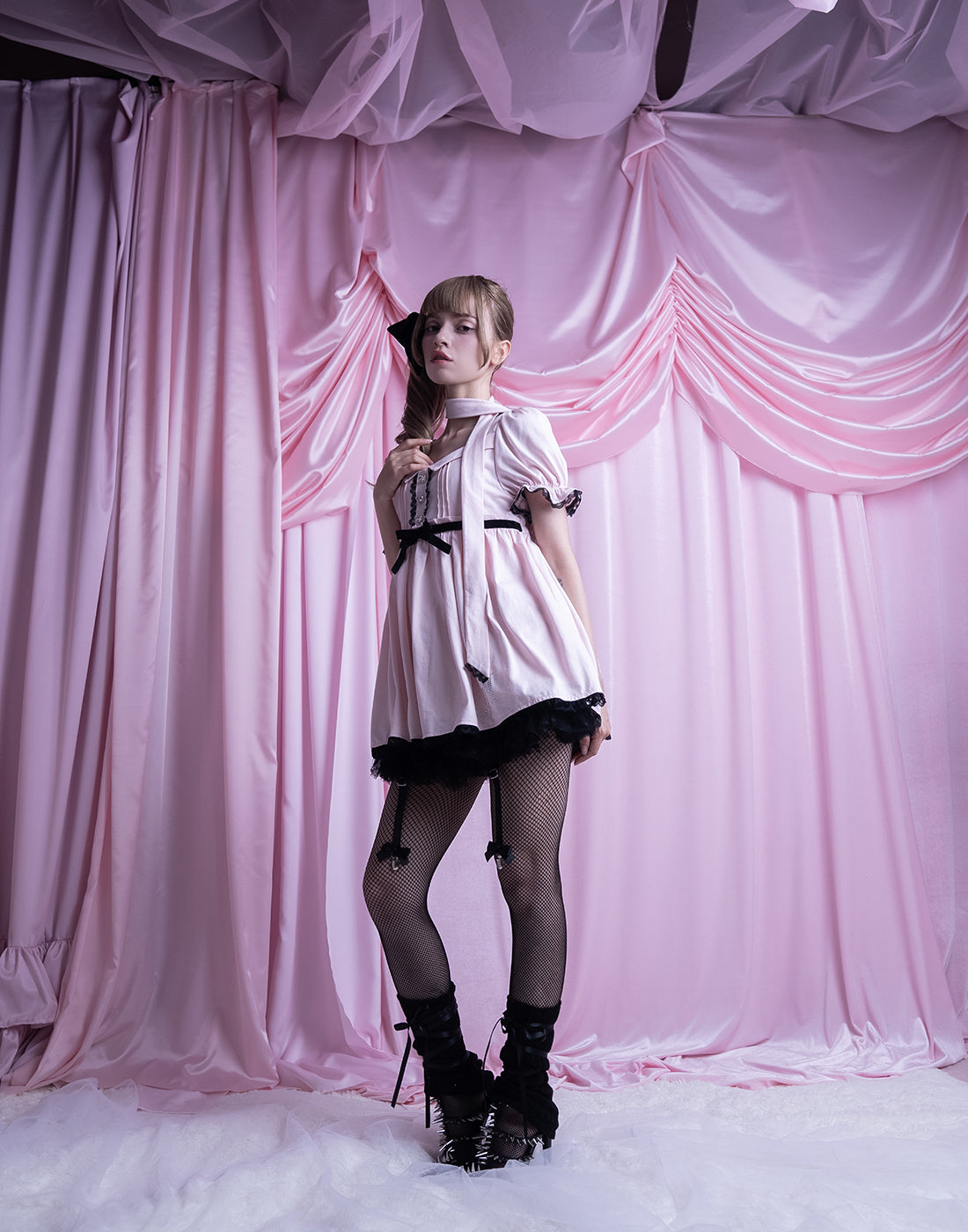 AVENCHUMU Neck ribbon & heart bijou baby doll