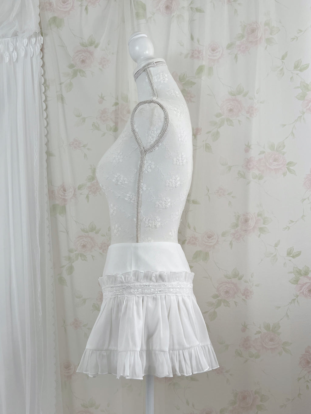1998beforethedawn Nabi Skirt (White)