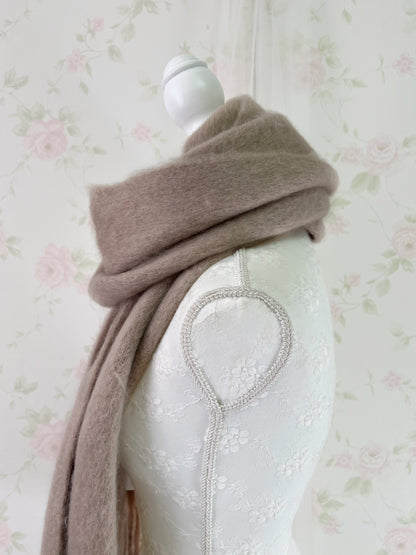 GRL Marshmallow Scarf (Milk Chocolate)