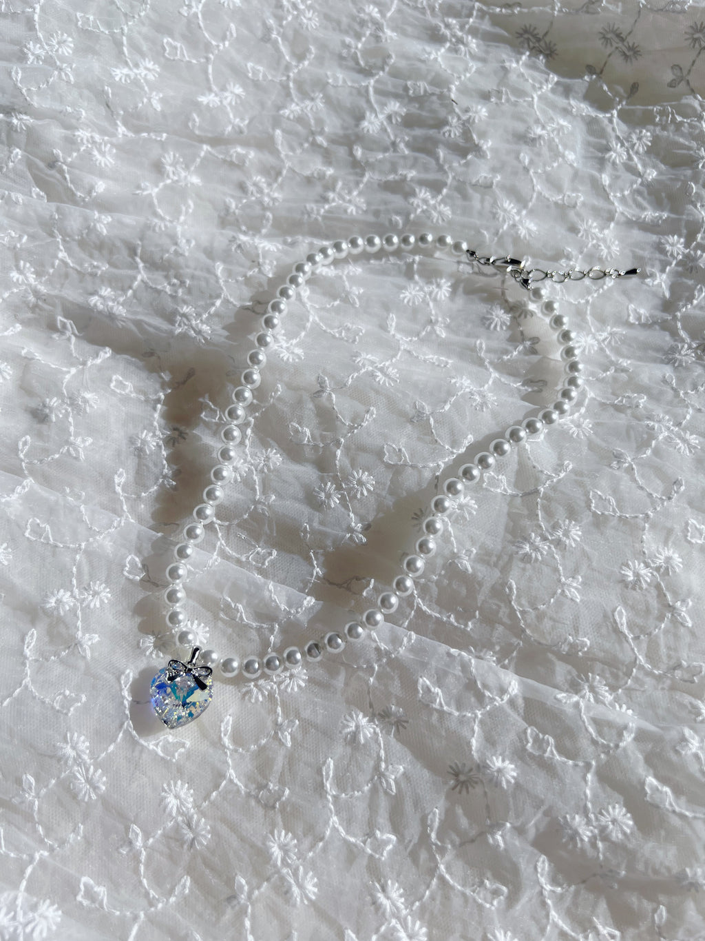 Sweet Prism Heart Pearl Necklace