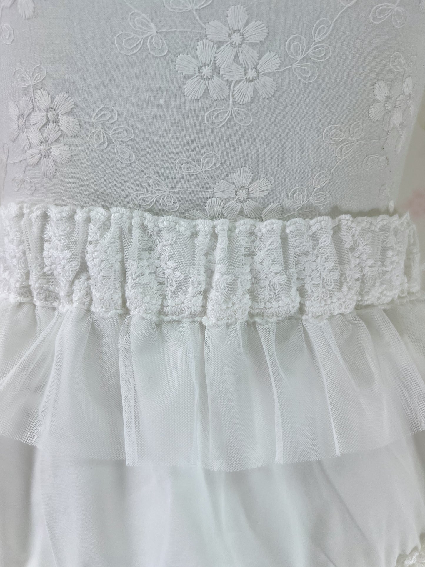GRL Tulle Lace Shoujo Skirt (White)