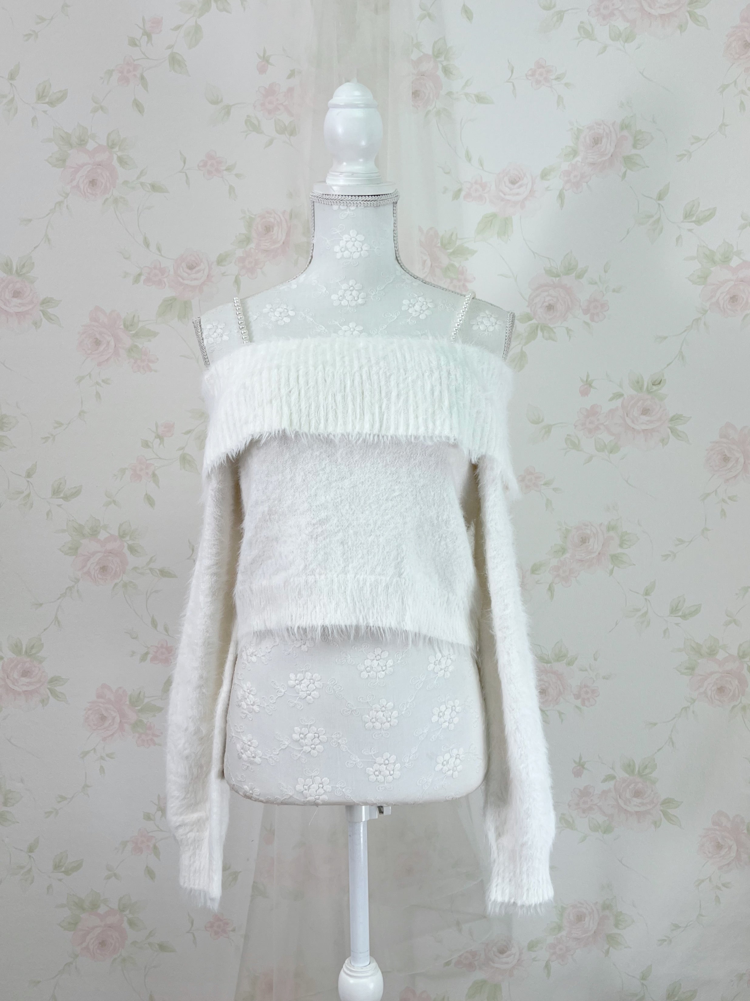 Pearl Strap Off Soulder Sweater (White)