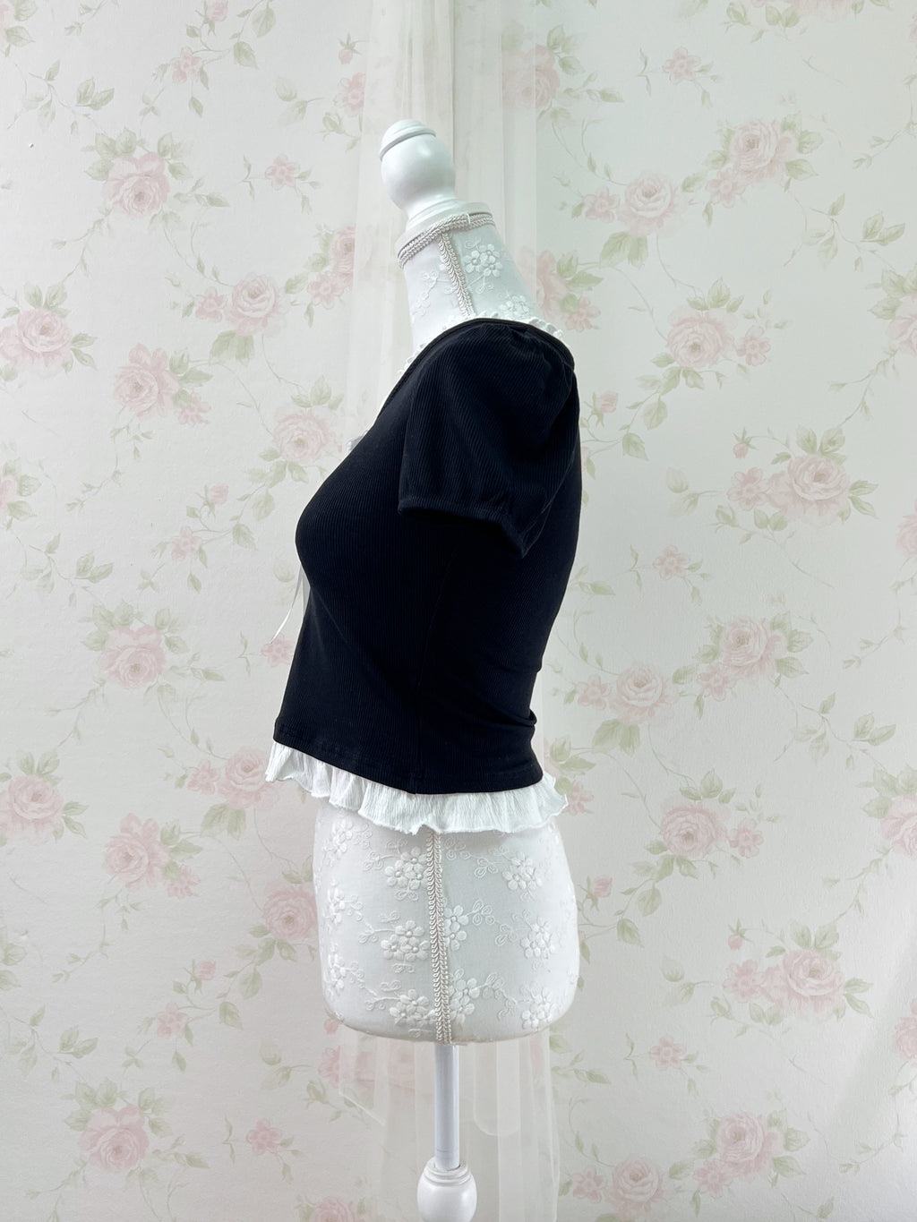 Ruffled Lined Shoujo Top (Black)