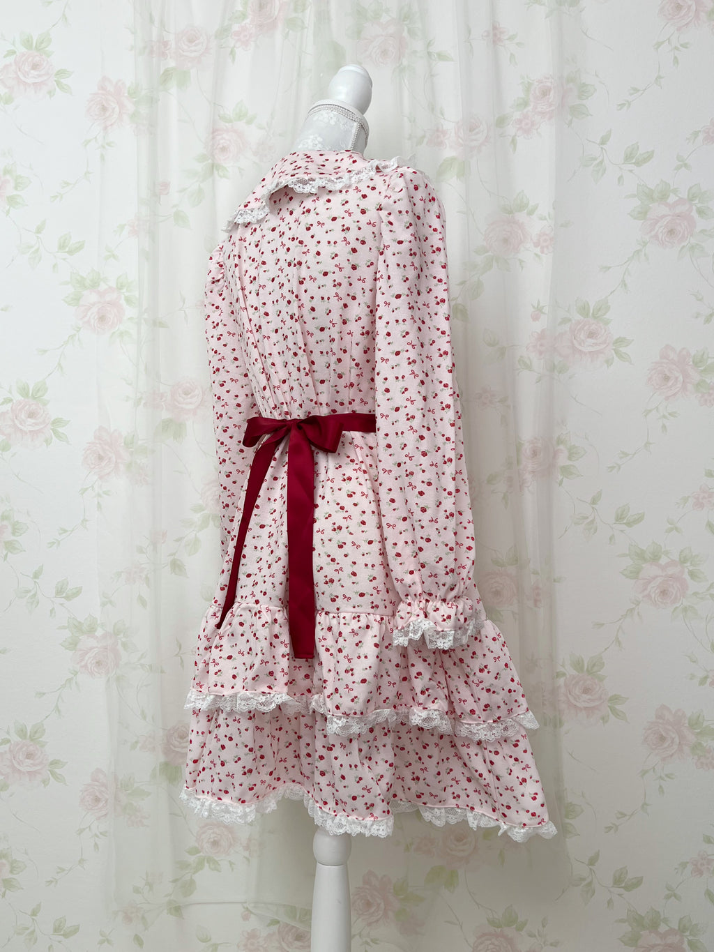 majoretty Petite Floral Tiered Dress (Red)