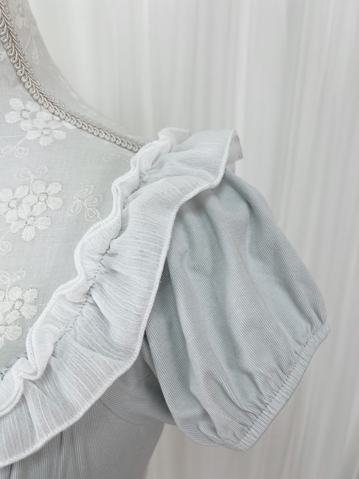 Chiffon Ruffled T-shirt (Blue gray)