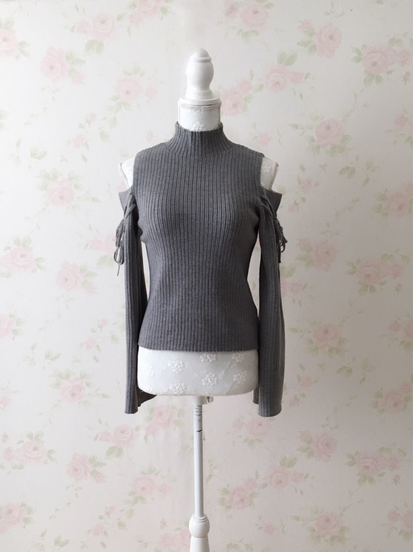 GRL Open Shoulder String Sweater (Gray)