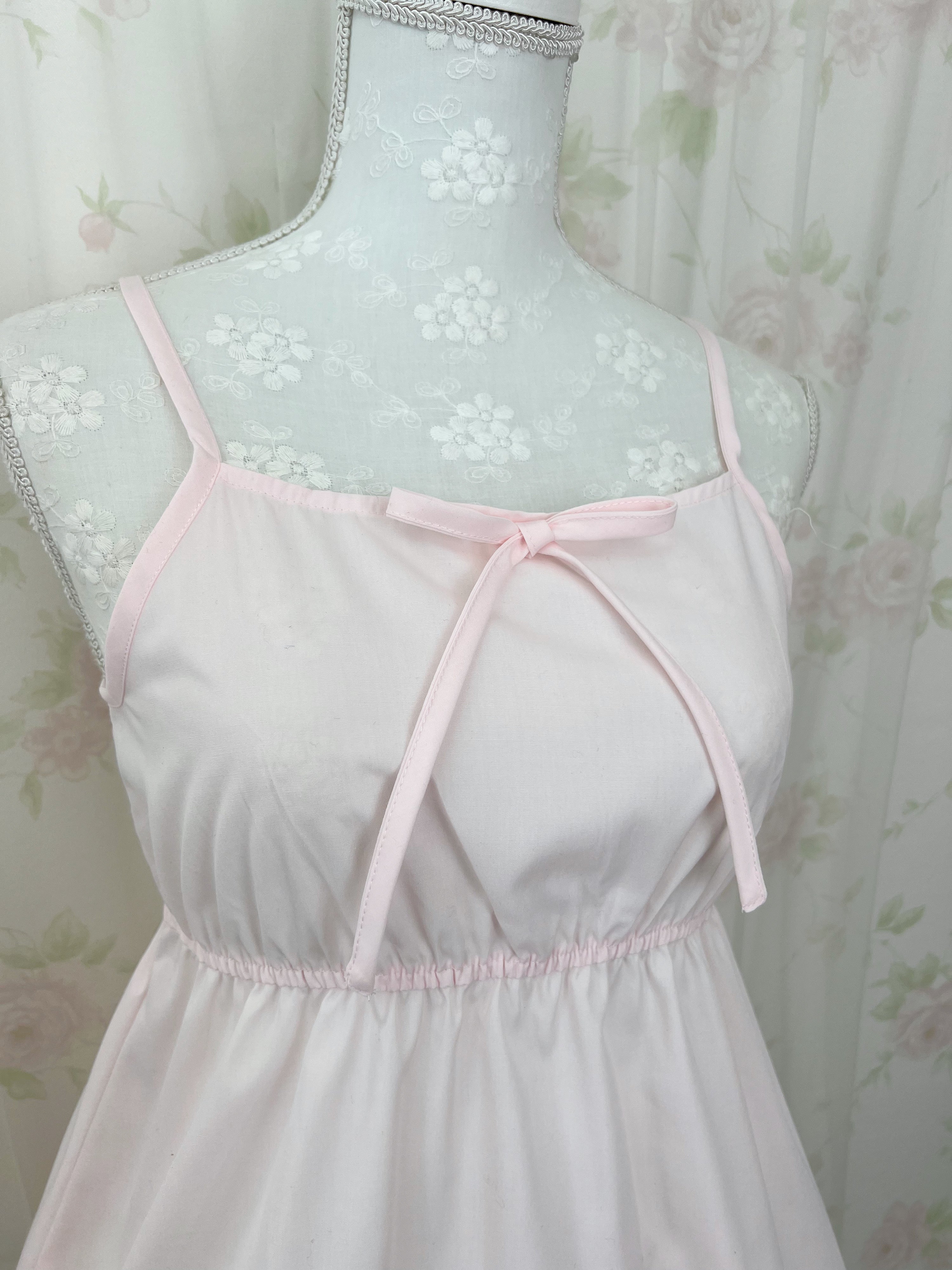 Frilled Hem Camisole Top (Pink)