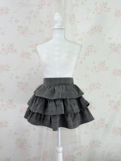 GRL Sweet Tiered Checked Skirt (Gray)