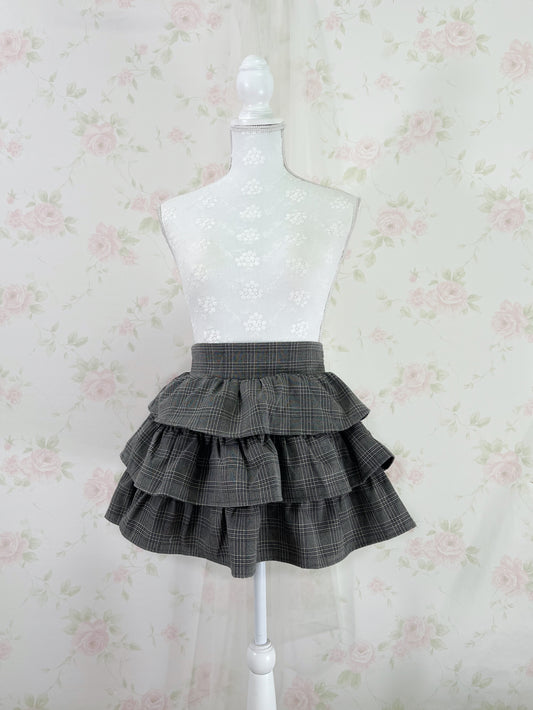 GRL Sweet Tiered Checked Skirt (Gray)