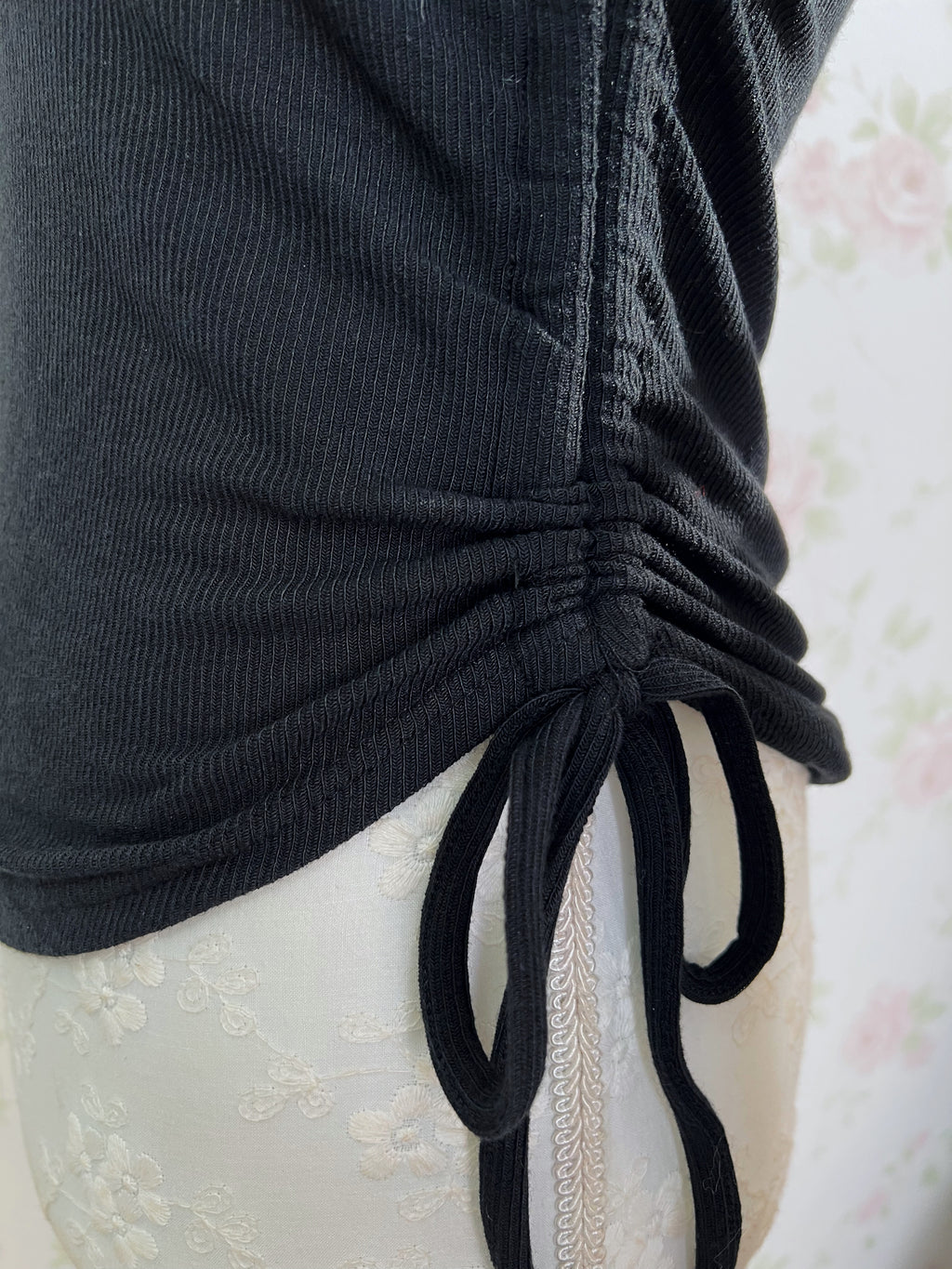 Lacy Layer Like Side String Top (Black)