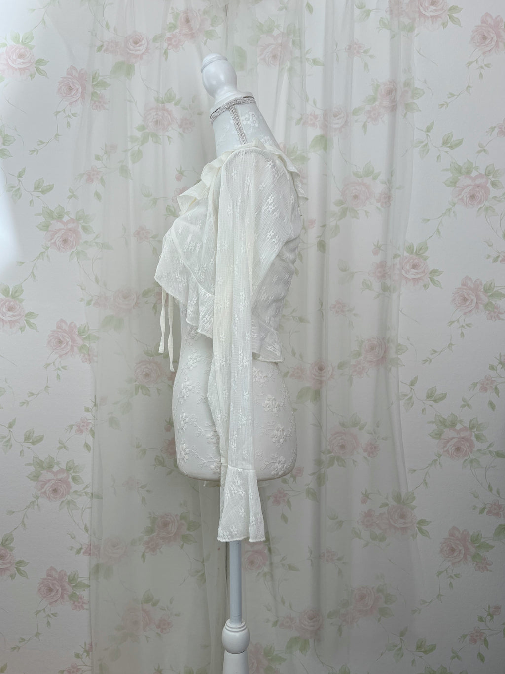 Lacy Front String Cardigan (Cream)