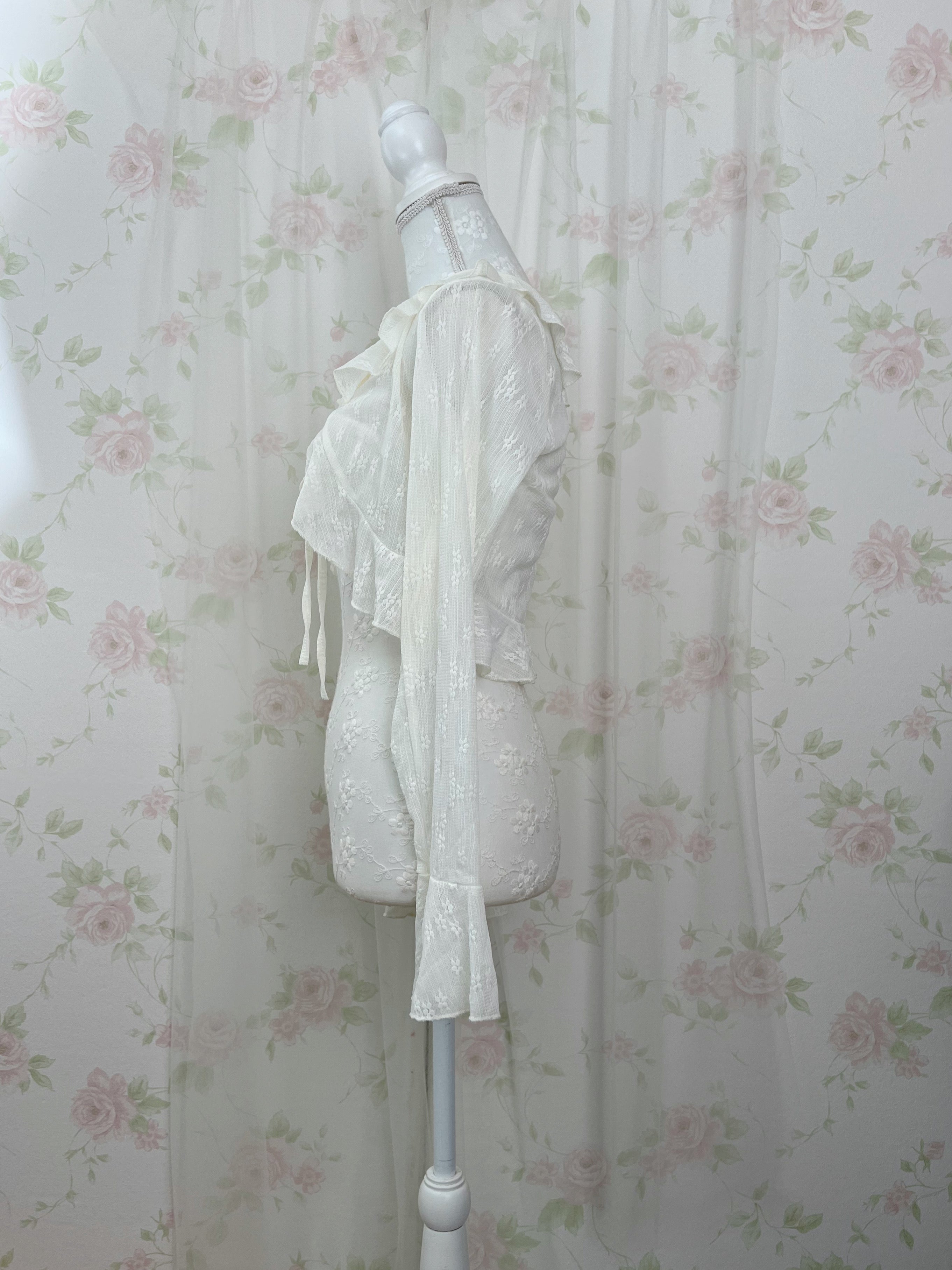 Lacy Front String Cardigan (Cream)