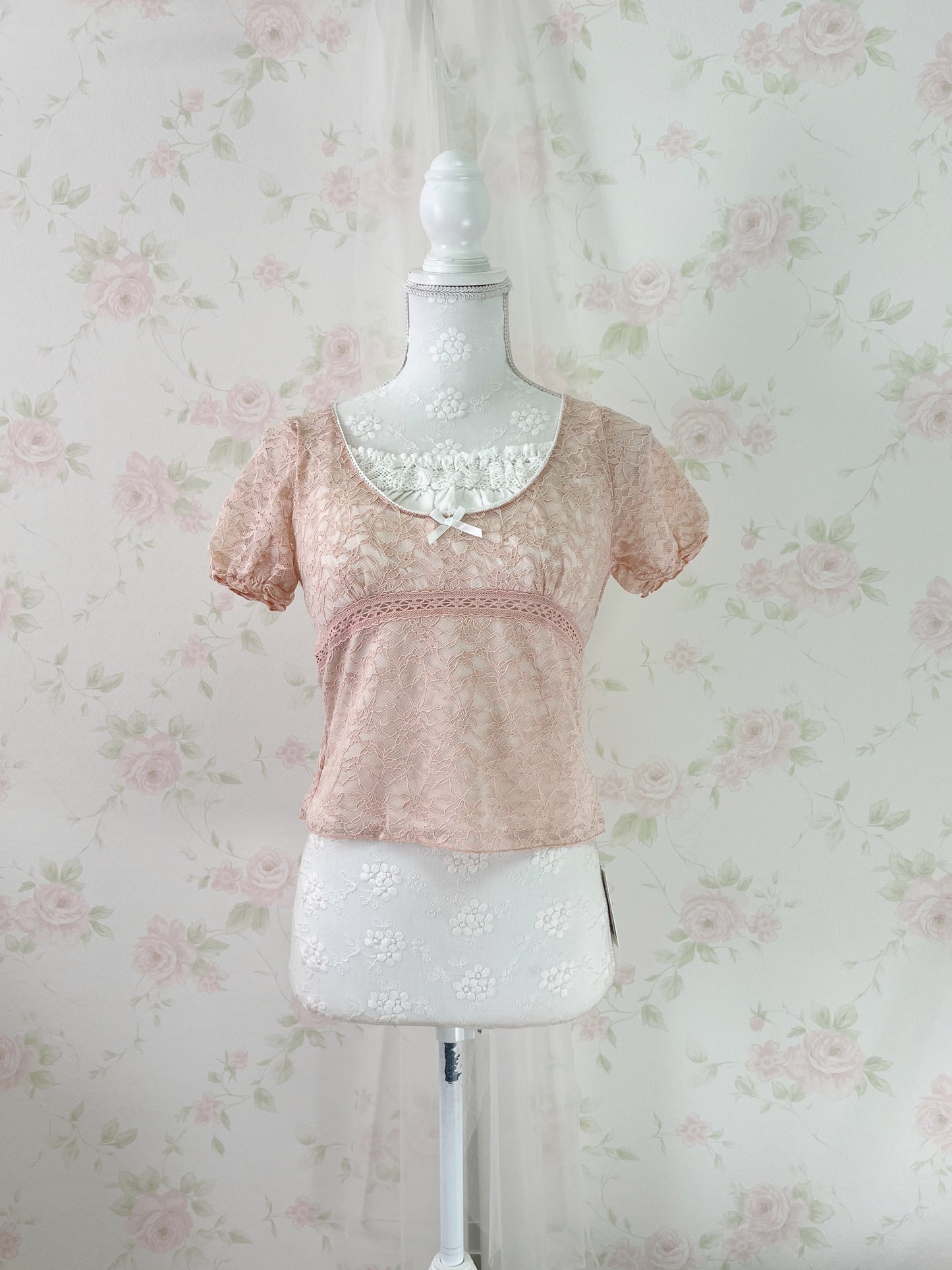 GRL Lacy Shoujo T-Shirt (Peach Pink)