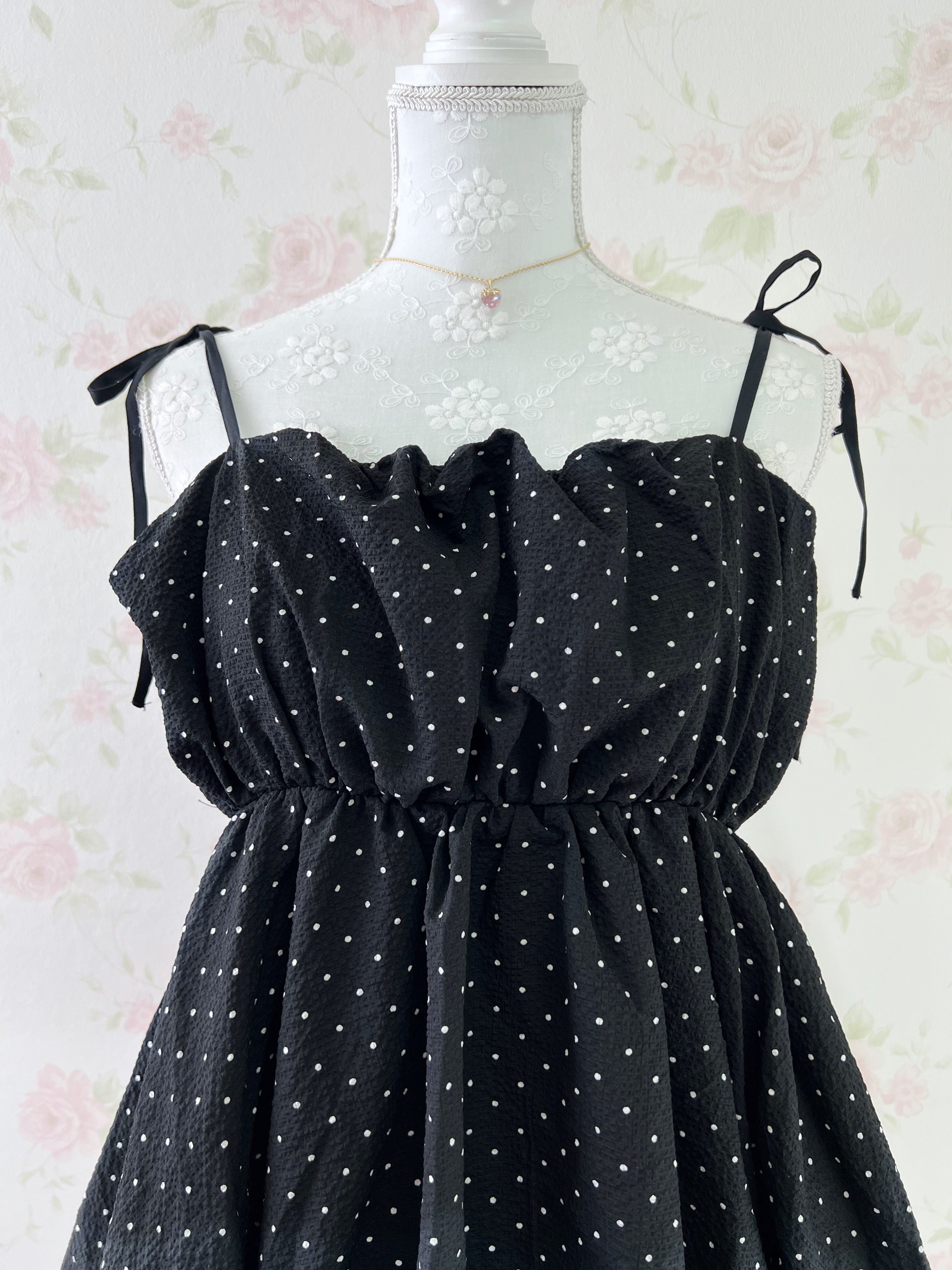 Polka Dot Balloon Tunic Top  (Black)