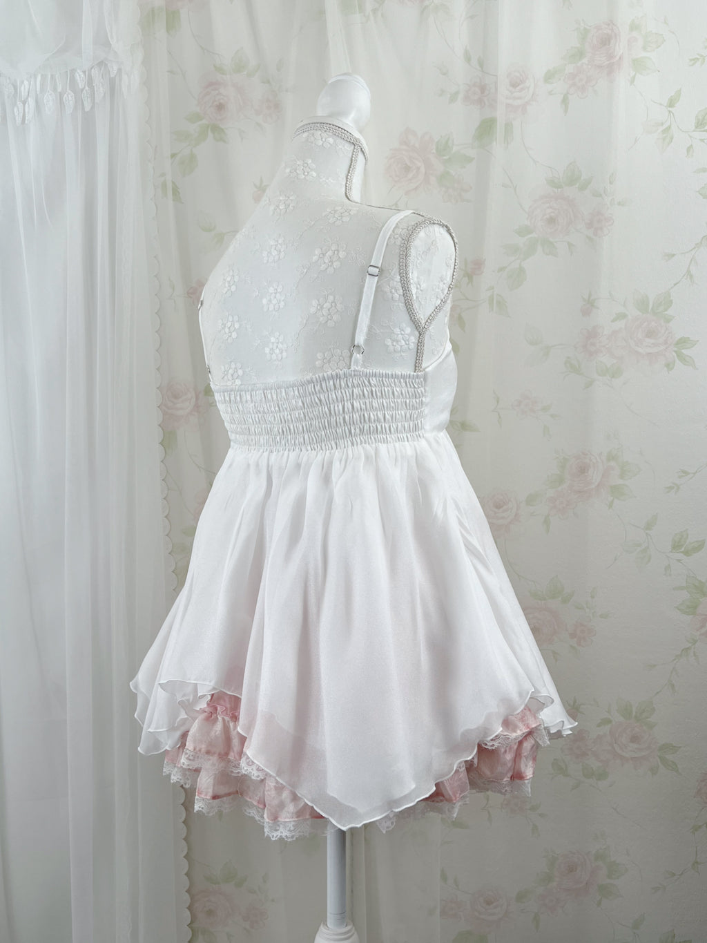 (Pre-order) Evori Glow White Lotus Camisole