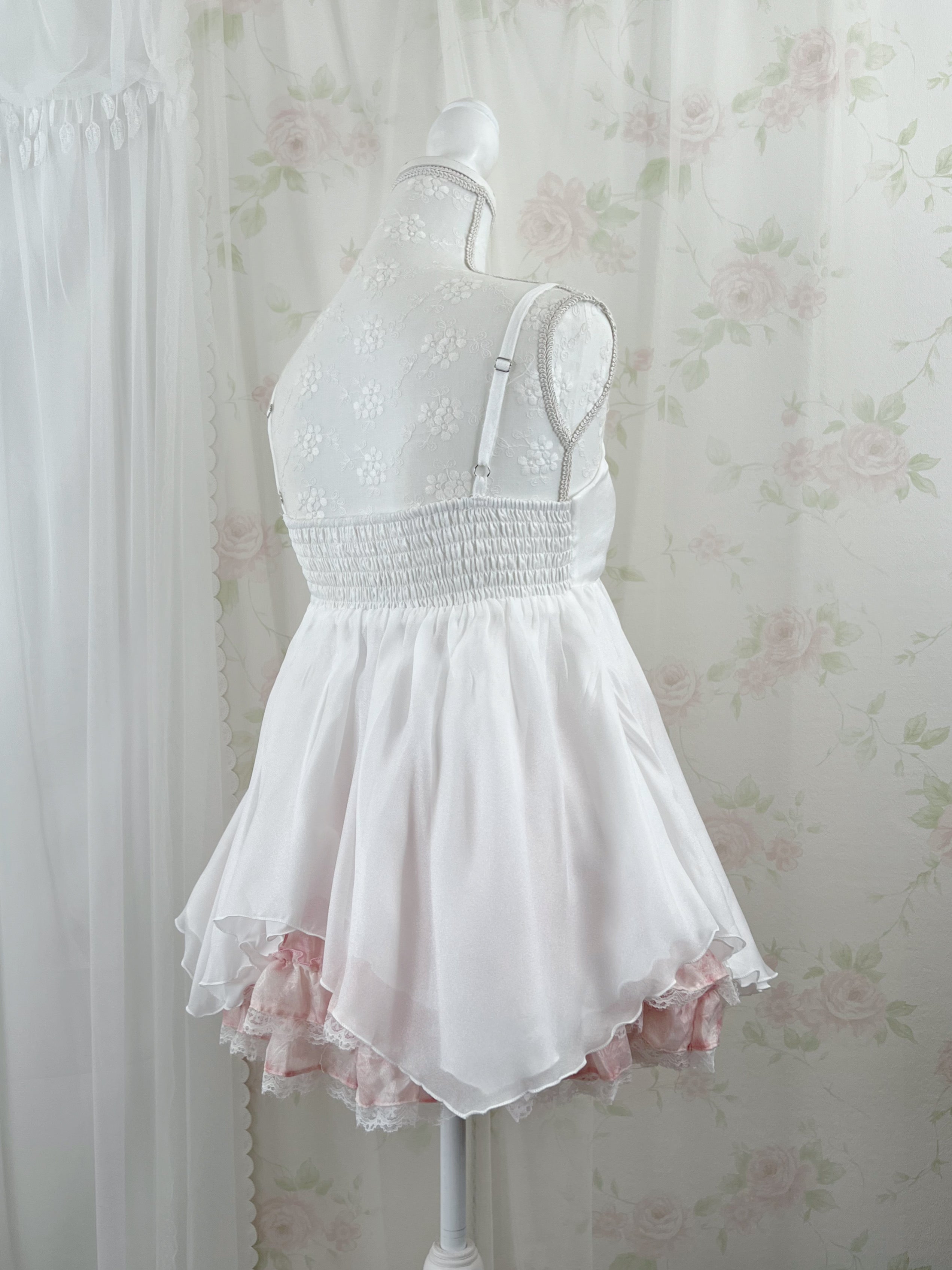 (Pre-order) Evori Glow White Lotus Camisole